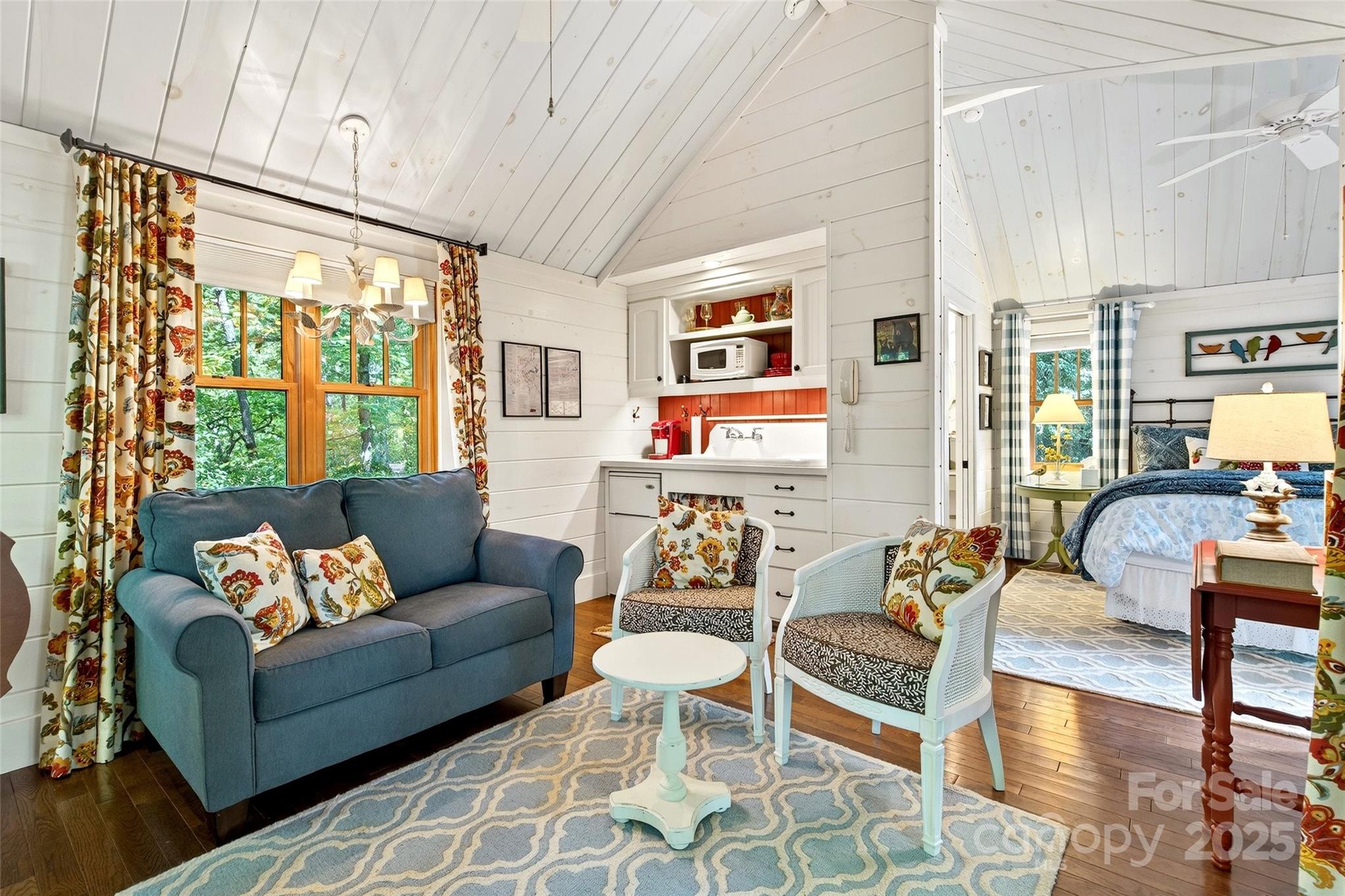 Gateway Mountain - Residential