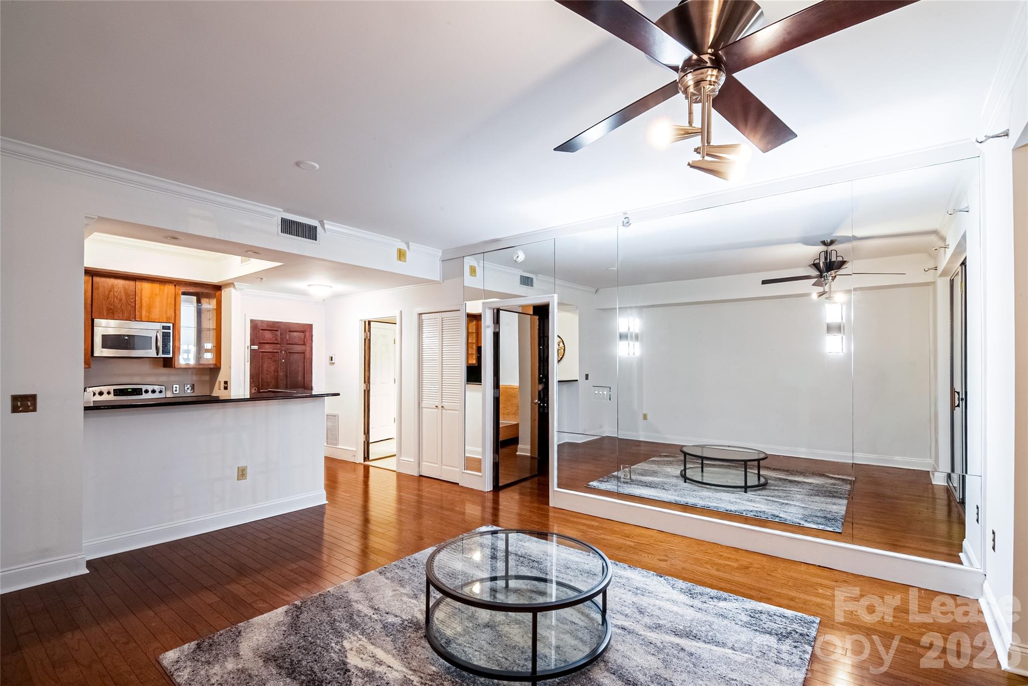 300 W 5th Street 521