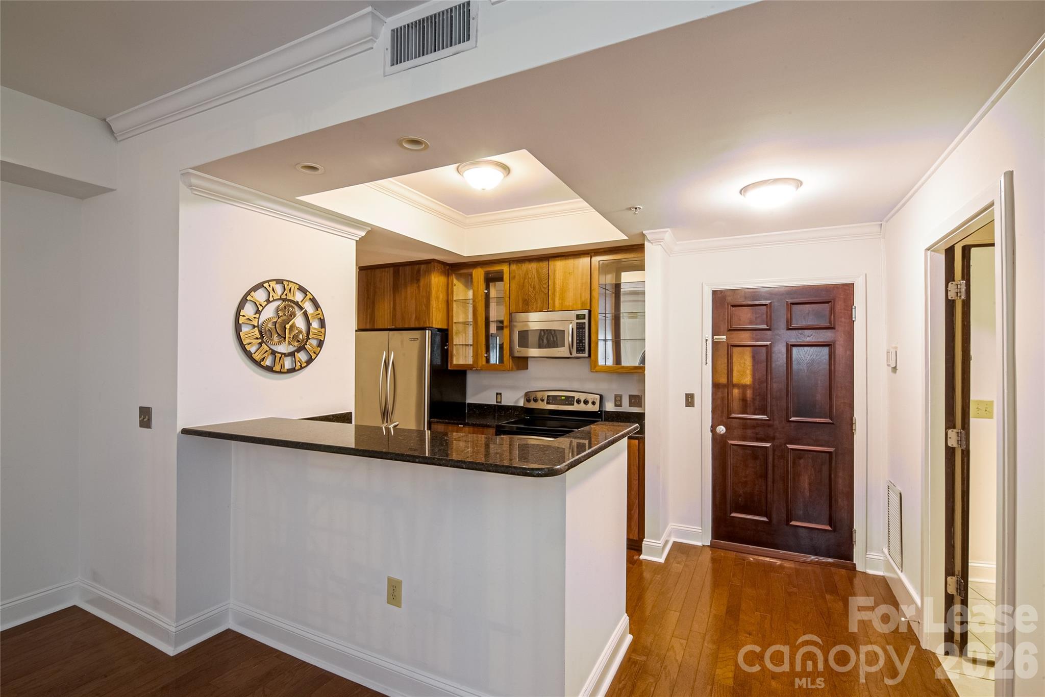 300 W 5th Street 521