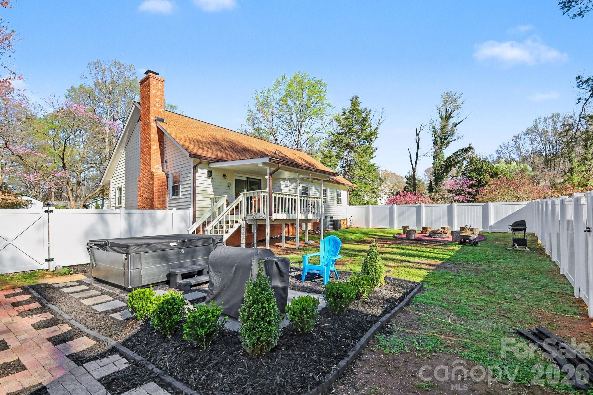 Apple Creek - Residential