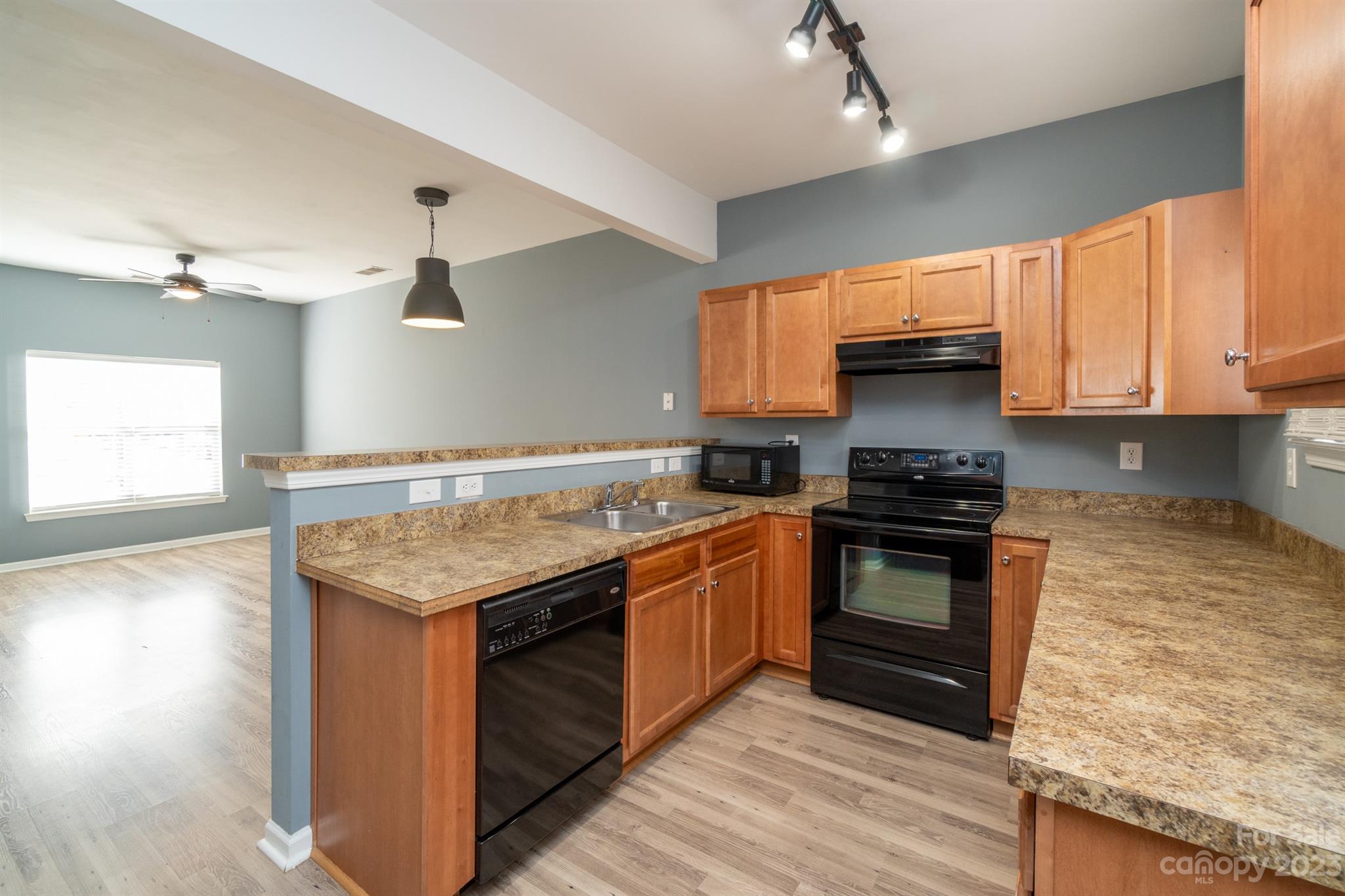 Duncan Gardens - Residential