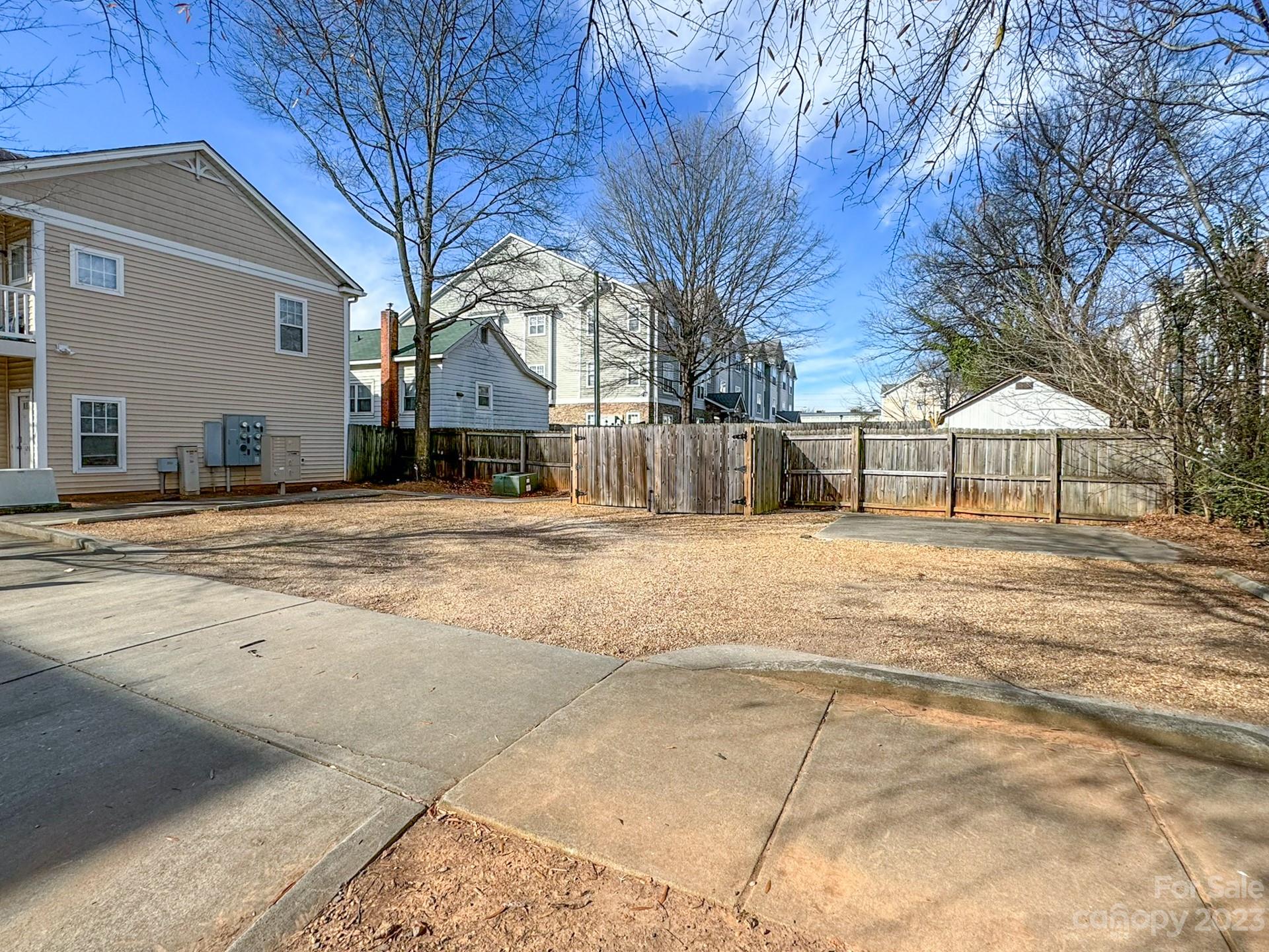 Duncan Gardens - Residential