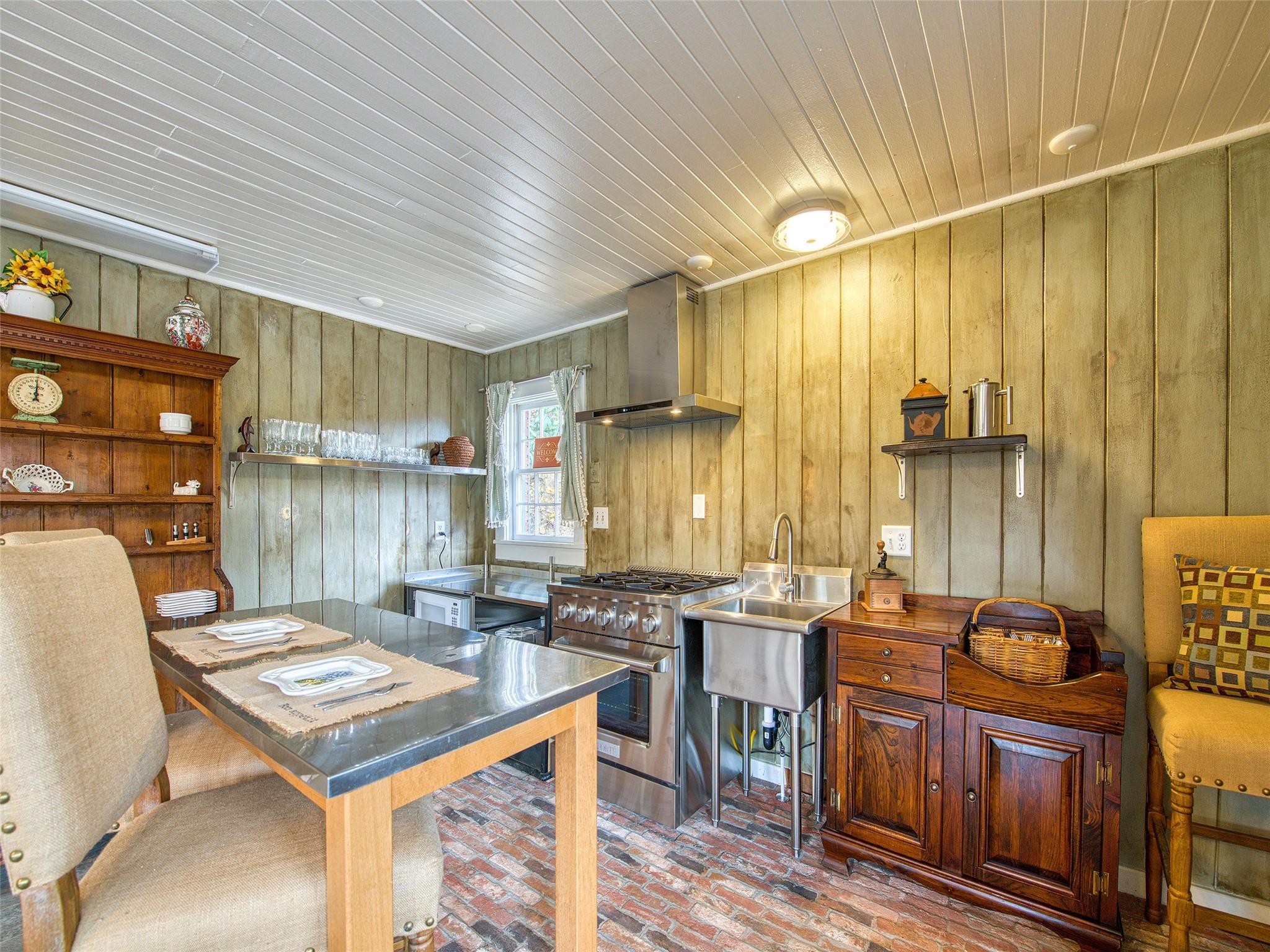 Brookmont - Residential