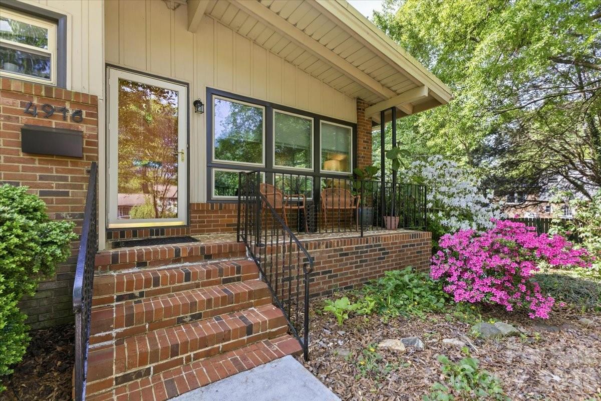 4916 Greenbrook Drive