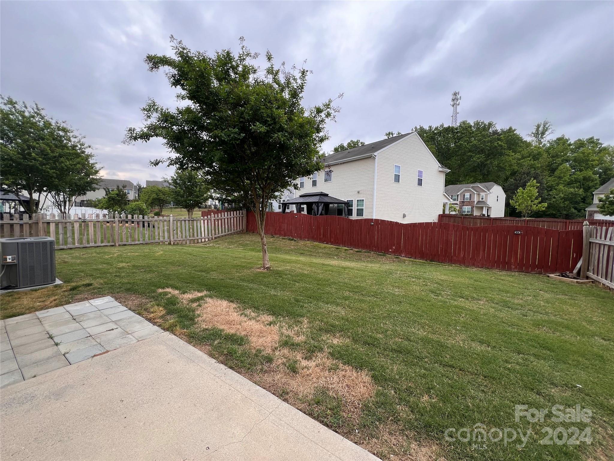 Fullerton Place - Residential