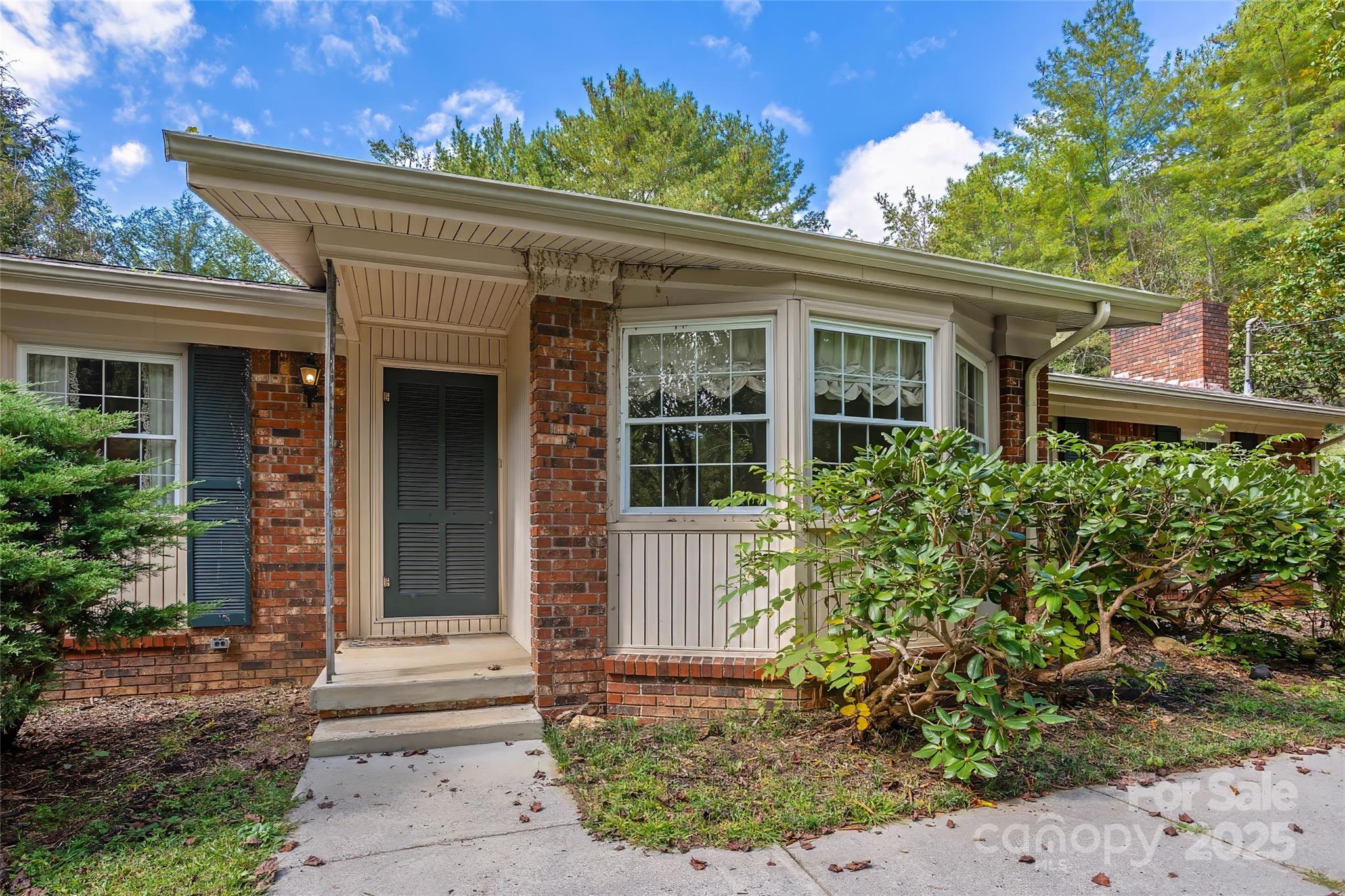 91 Haw Creek Circle