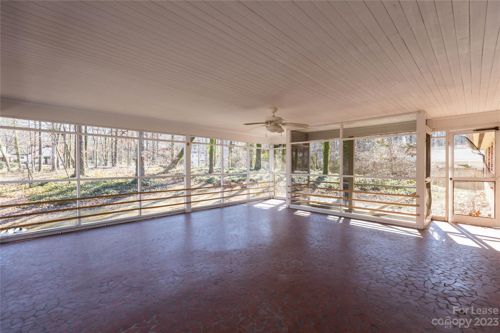 Sherwood Forest - Residential Lease