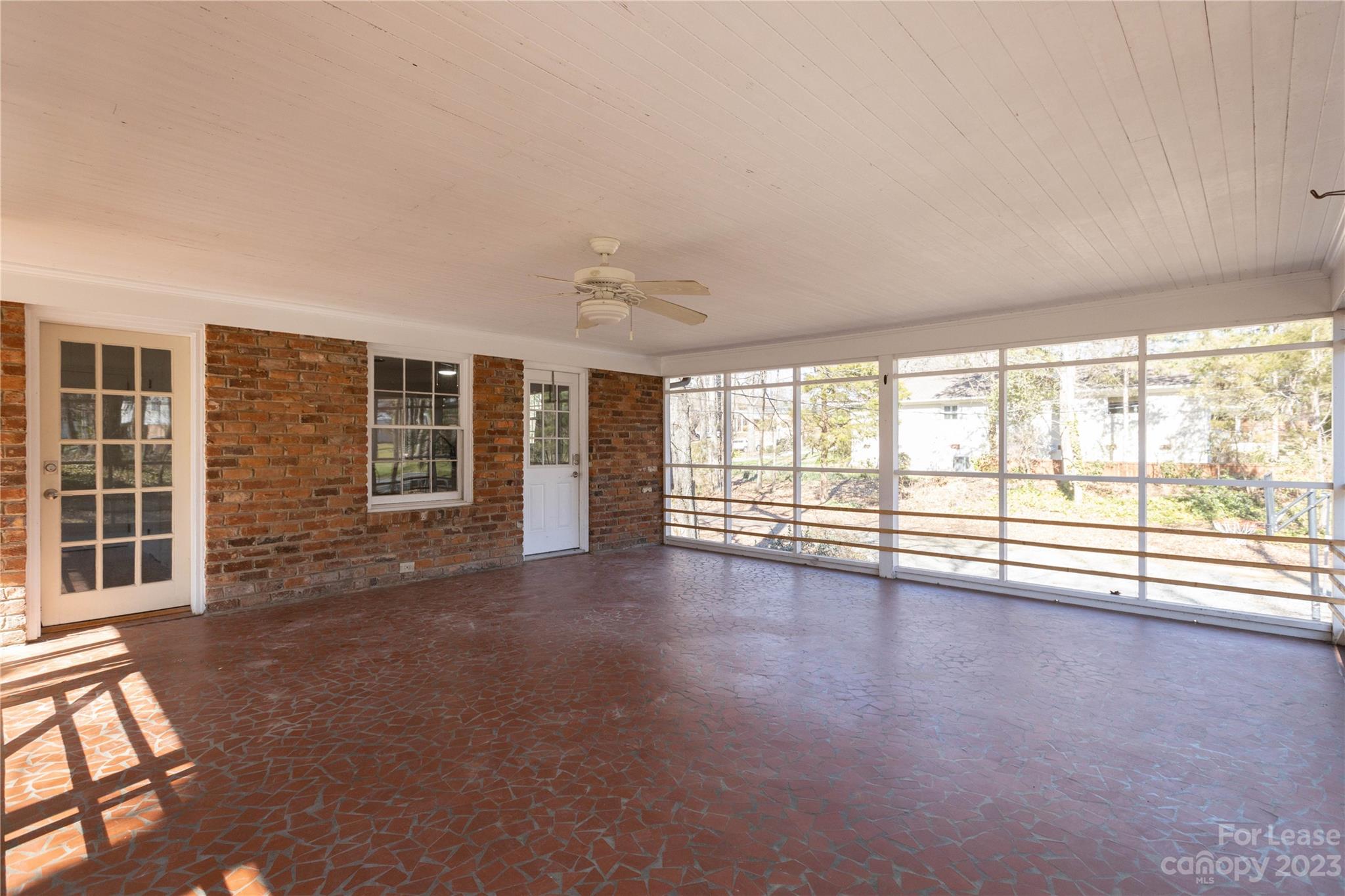 Sherwood Forest - Residential Lease