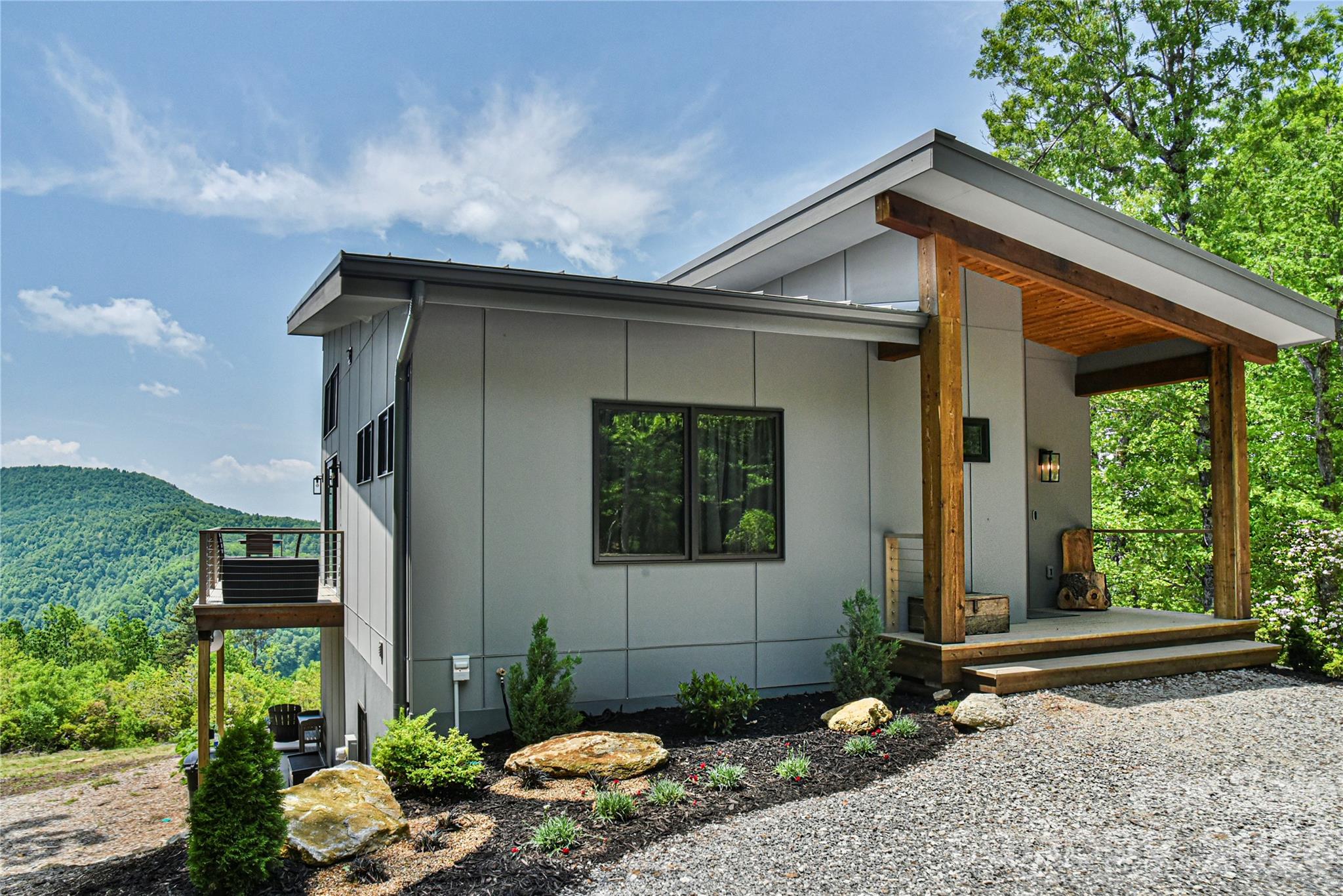 High Cliffs at Round Mountain - Residential