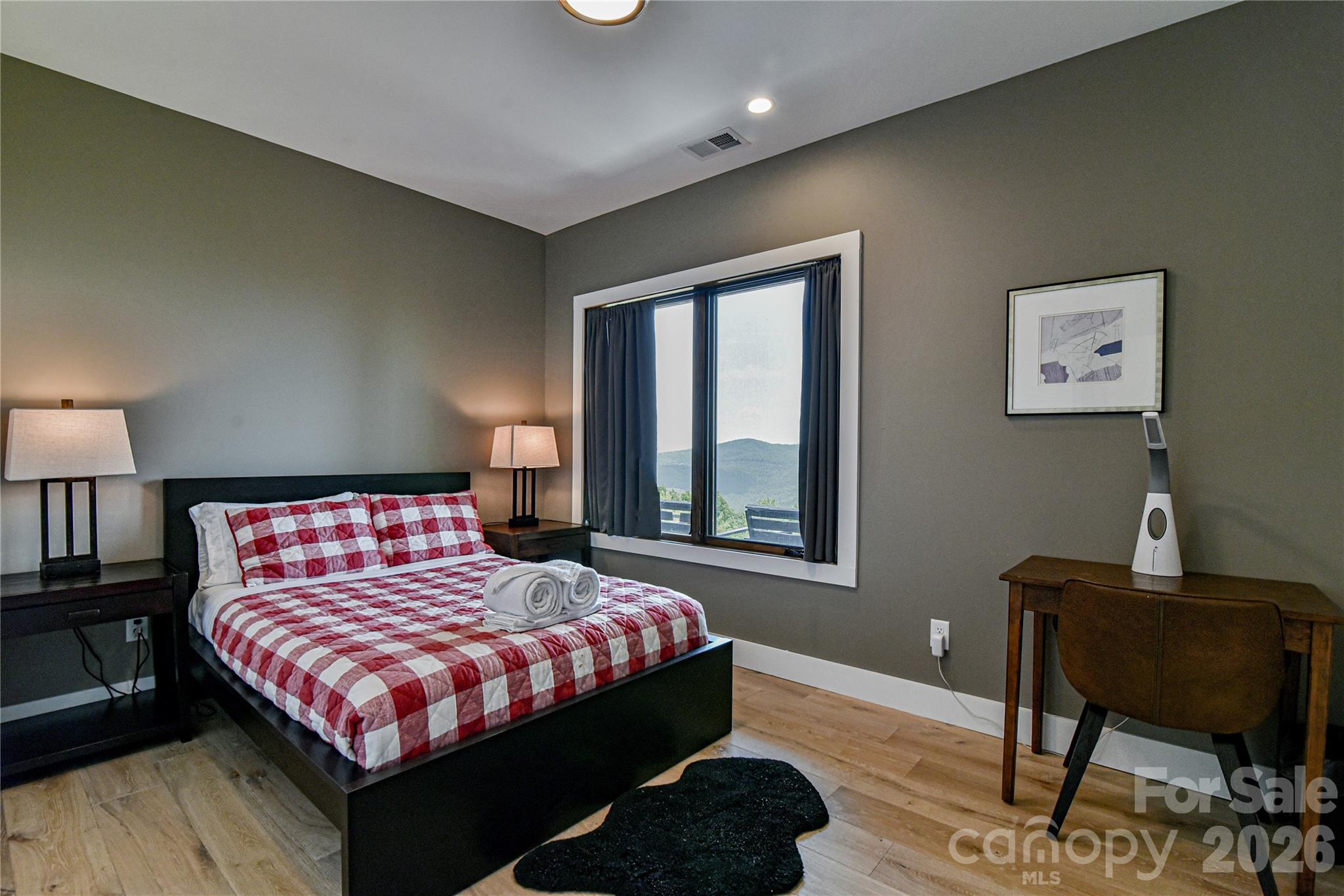 High Cliffs at Round Mountain - Residential