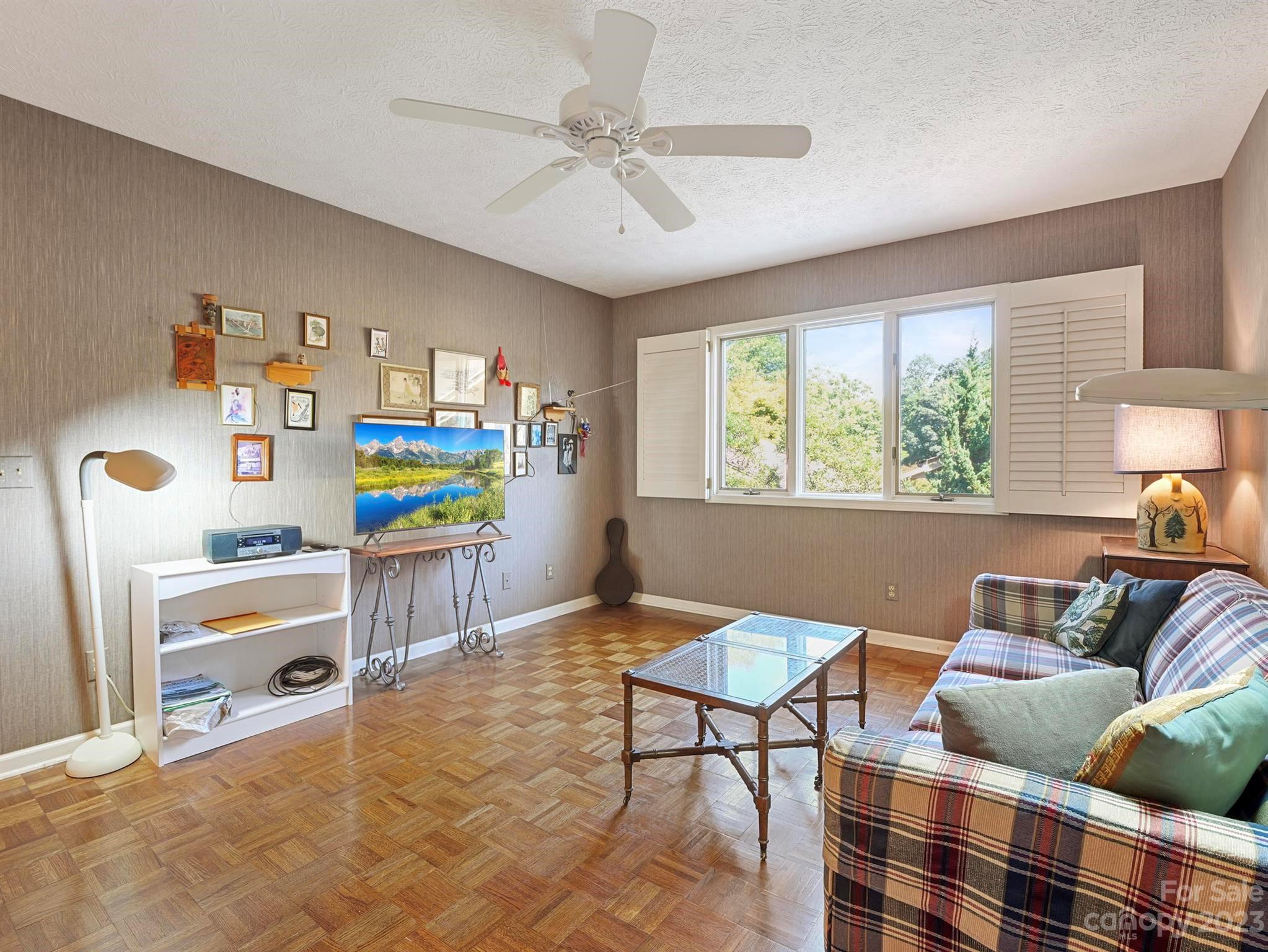 The Oaks - Residential