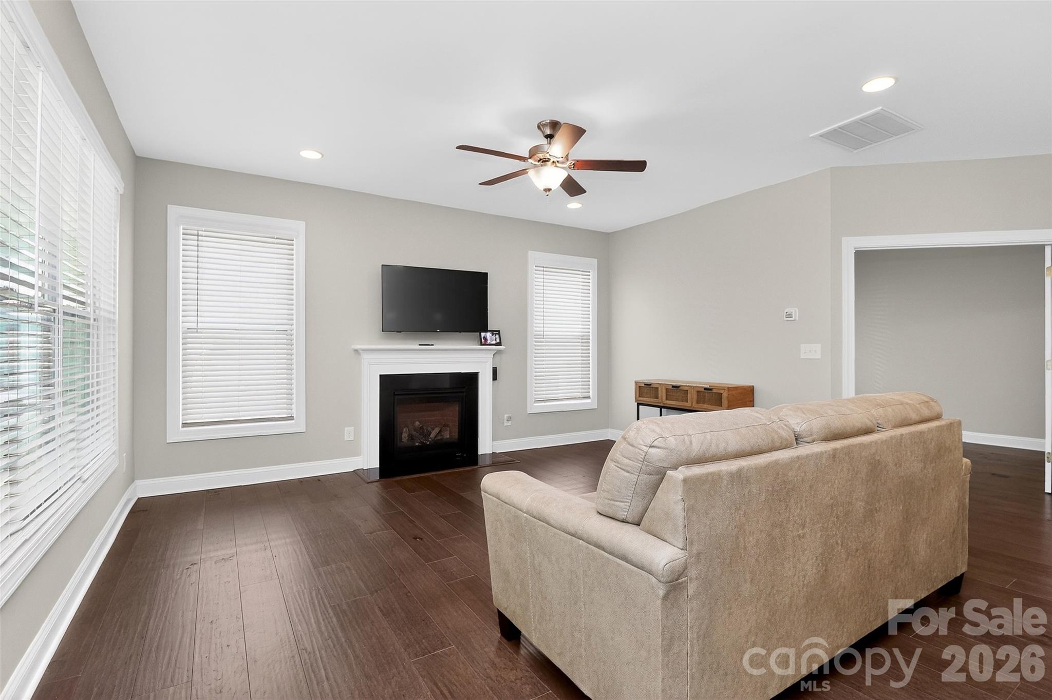 Springview At Bailes Ridge - Residential