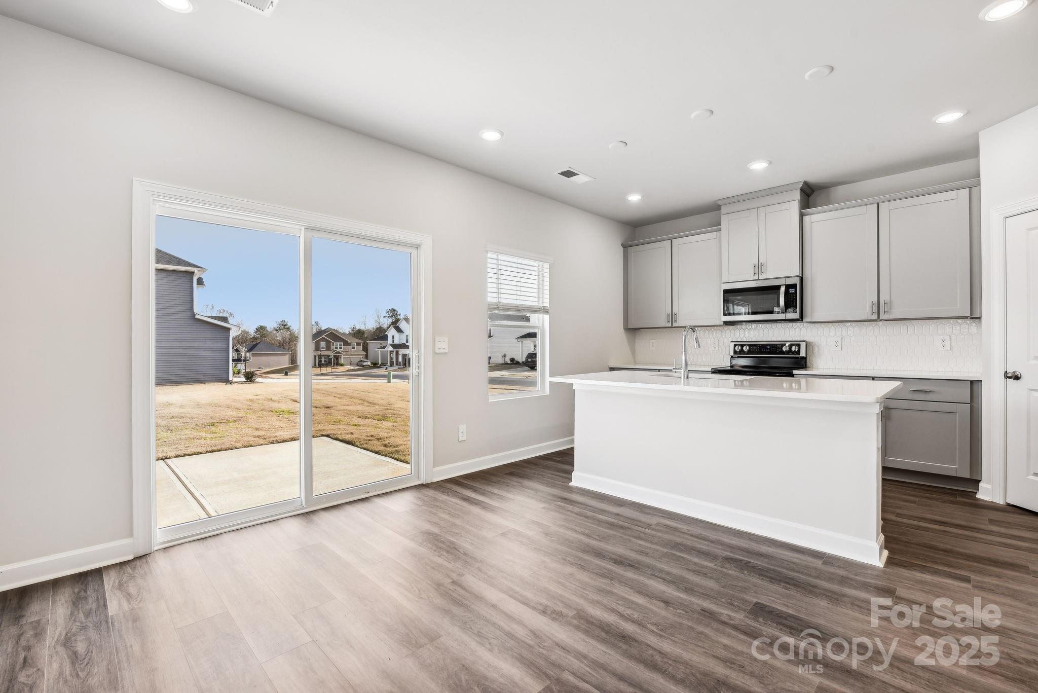 2125 Rolling Hills Court