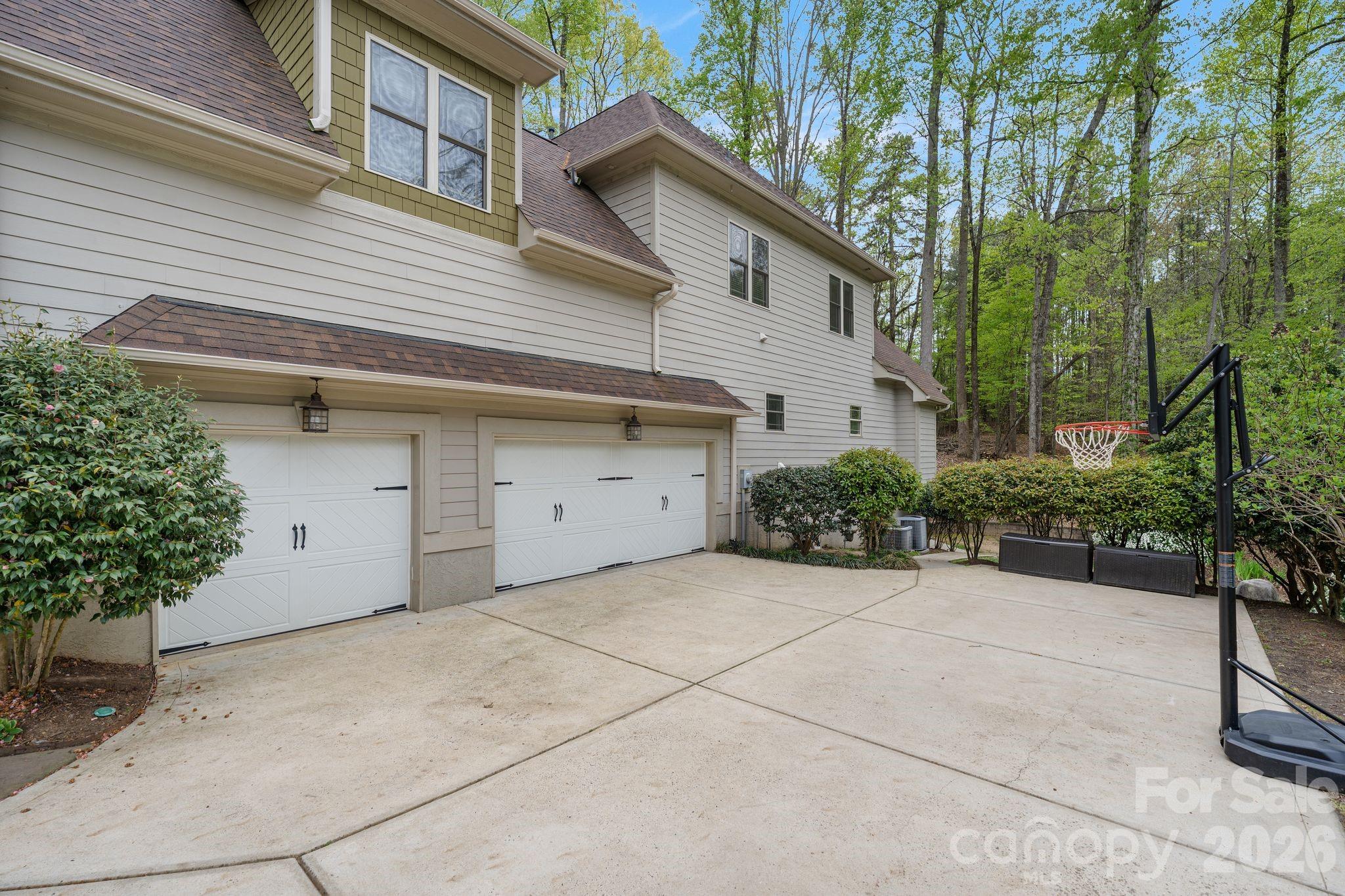 Woodstream Estates - Residential