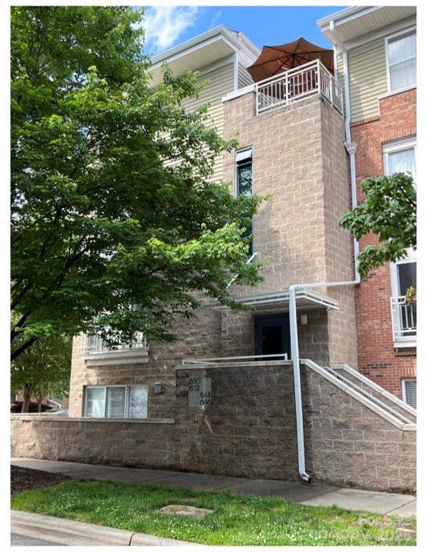 650 Raphael Place