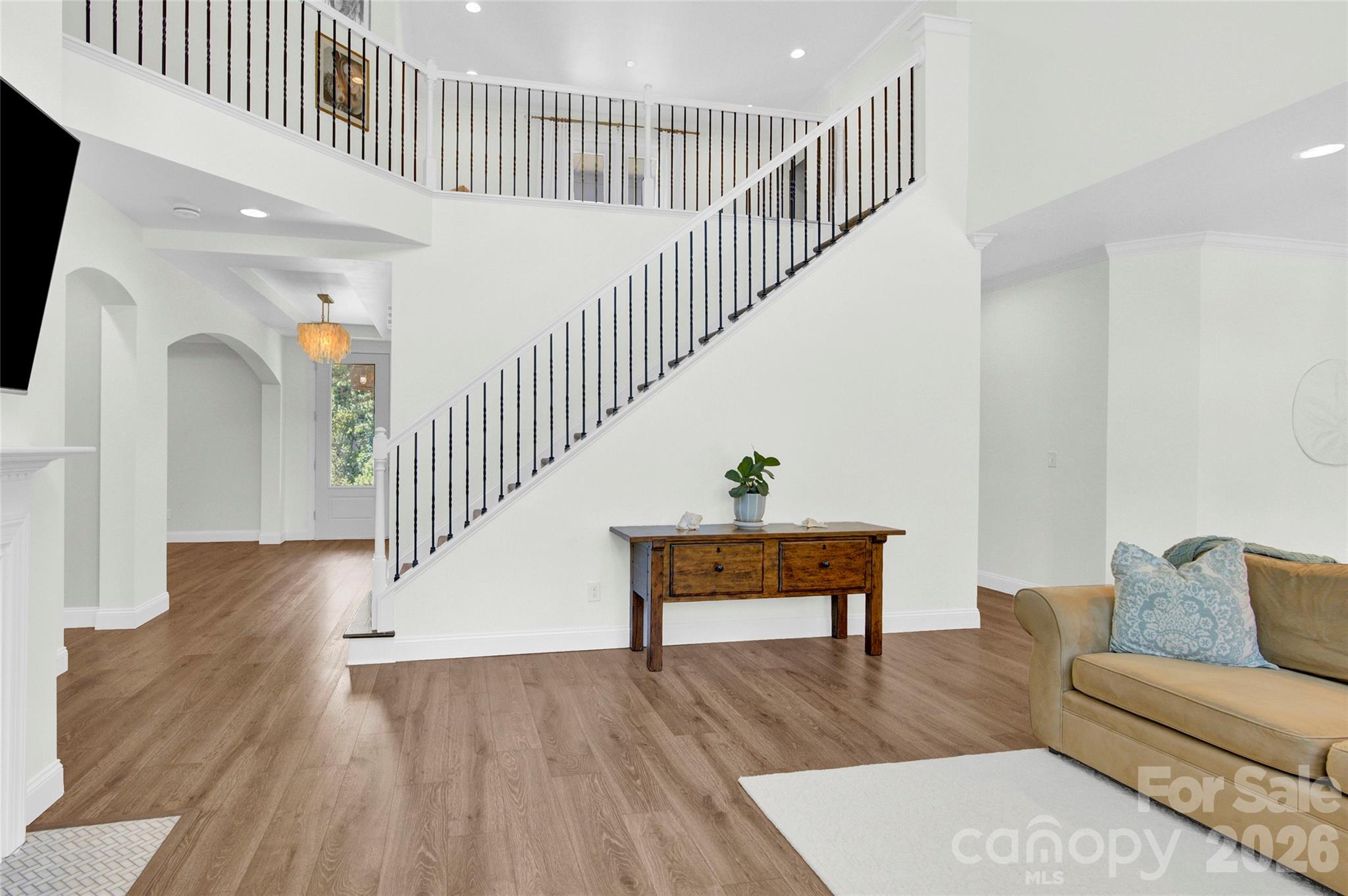 125 S San Agustin Drive