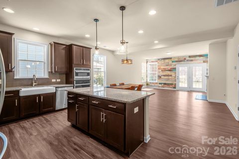 Photo of 7420 Tullamore Glen, Huntersville, NC 28078 (MLS # 4323315)