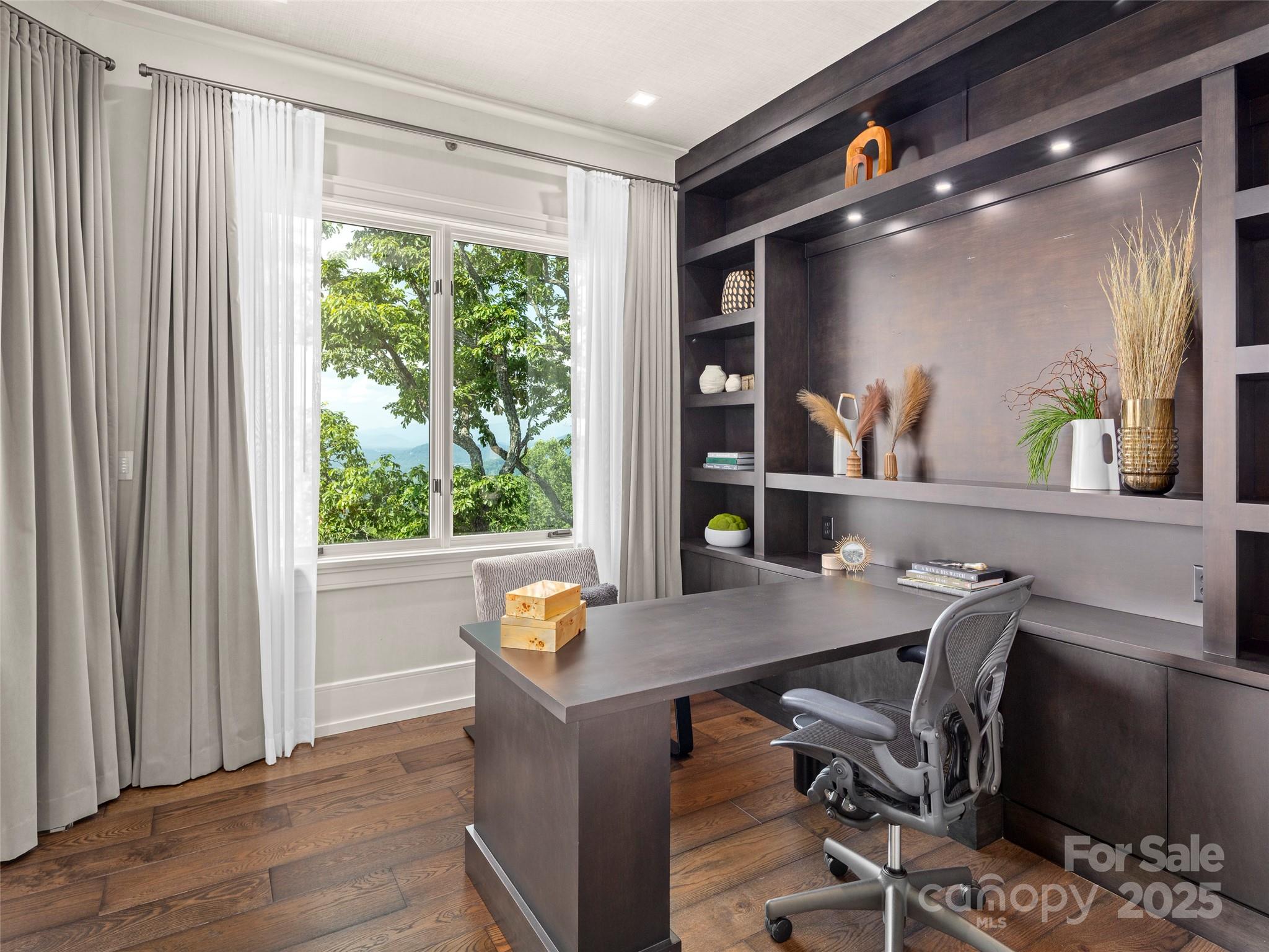 The Cliffs at Walnut Cove - Residential