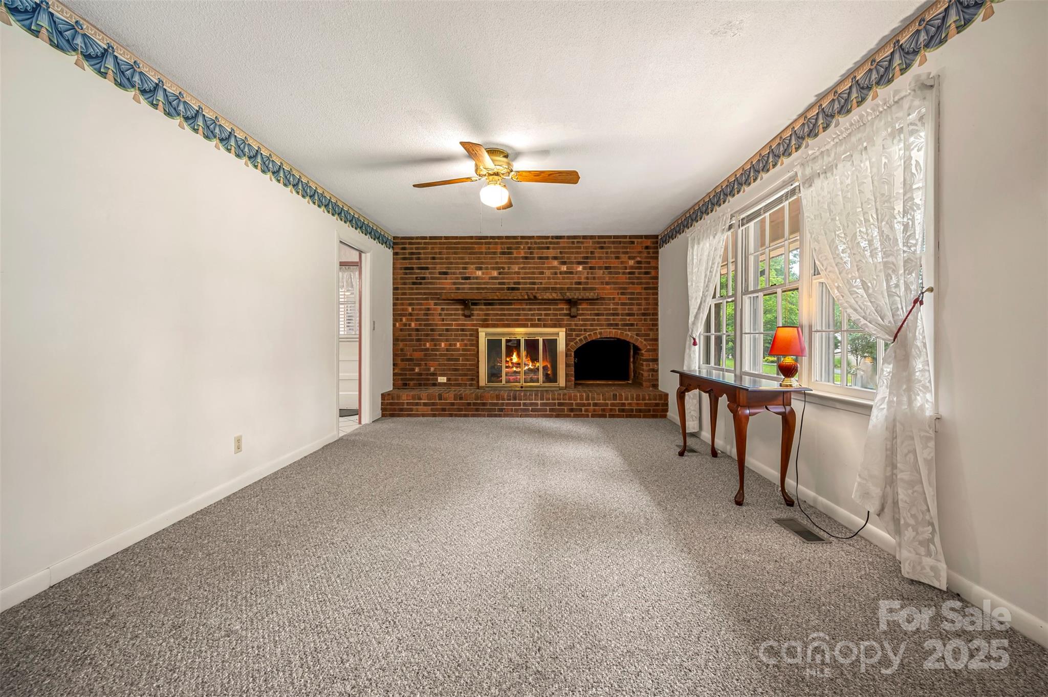 121 Cedar Lane