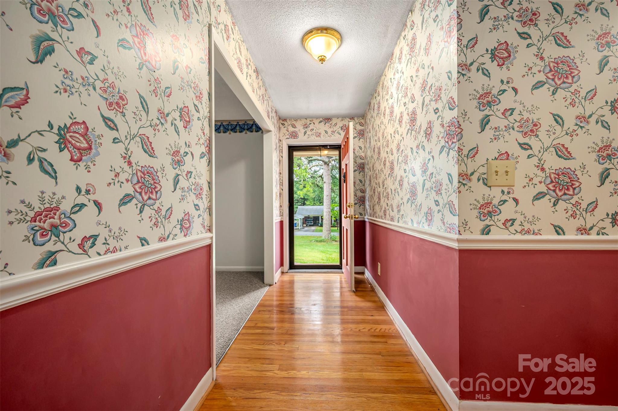 121 Cedar Lane