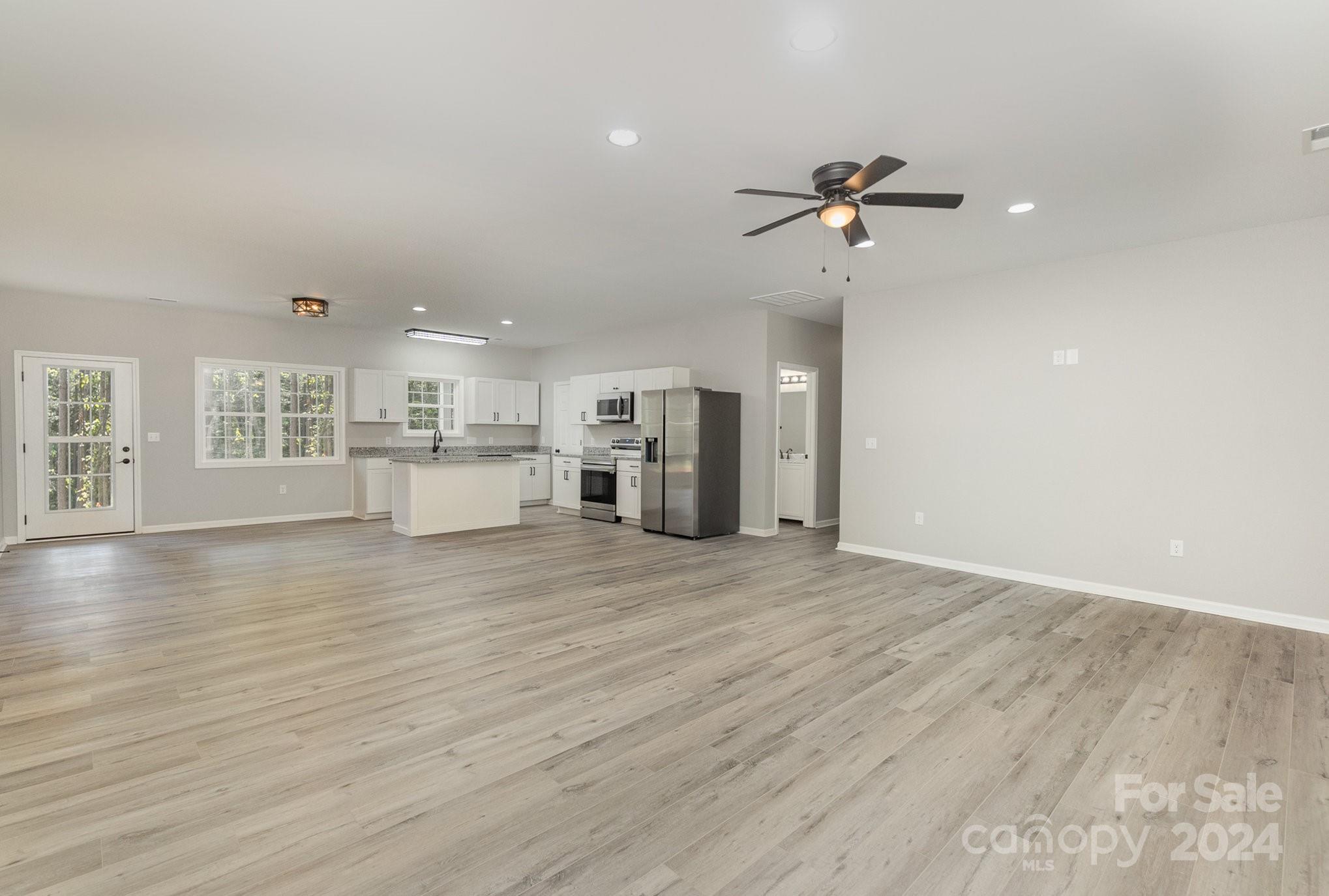 Magna Vista - Residential