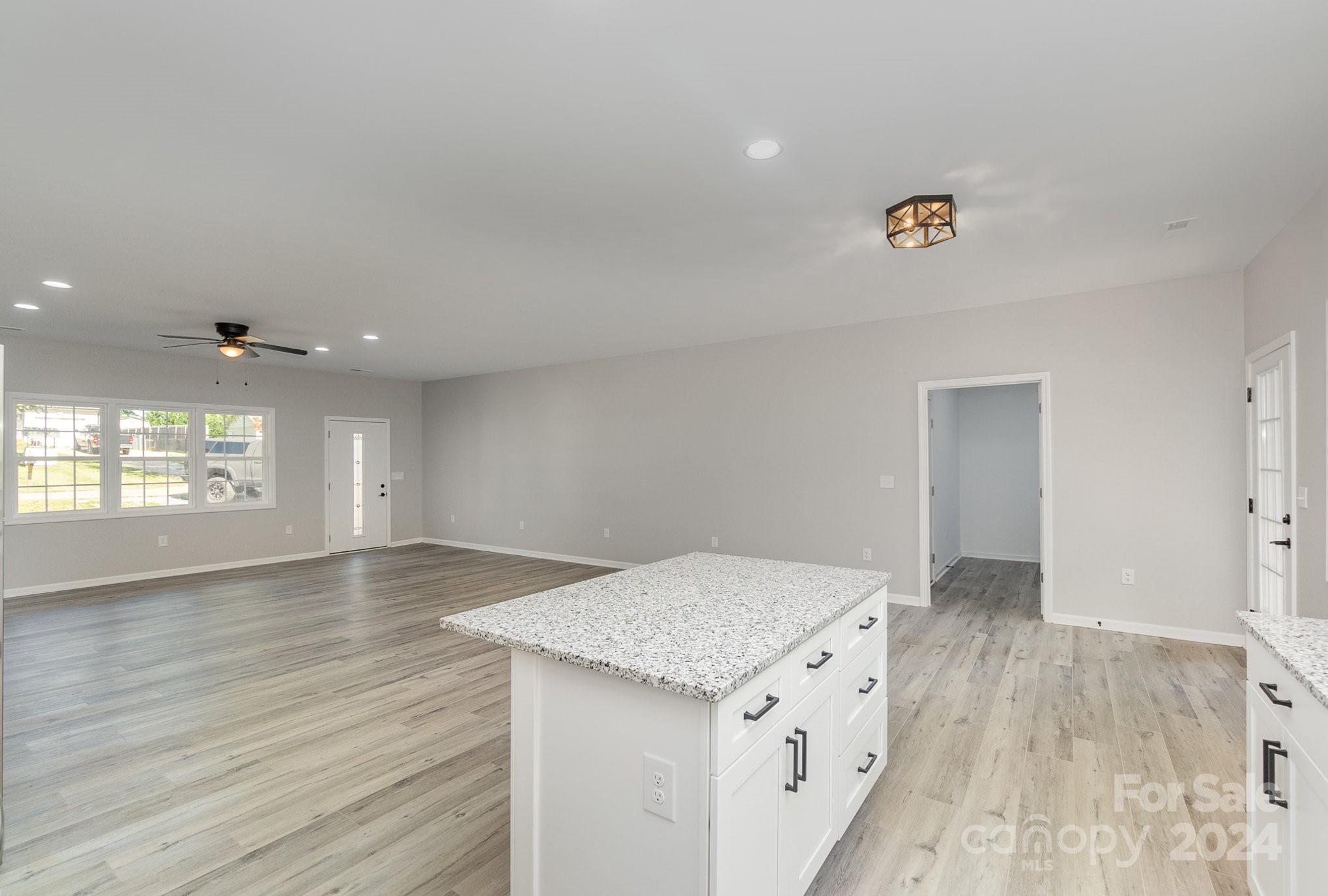 Magna Vista - Residential