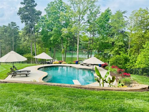 193 Templeton Bay Drive Mooresville NC 28117