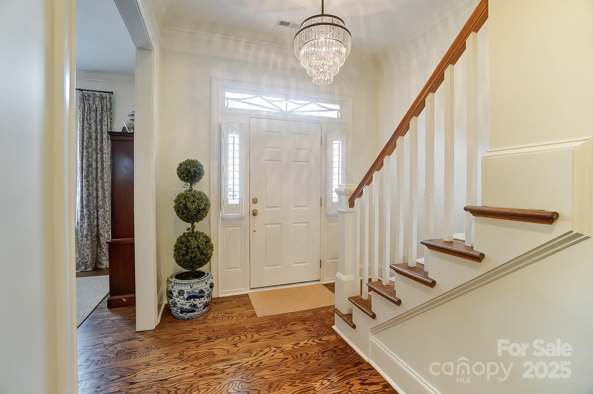 8216 Indigo Row