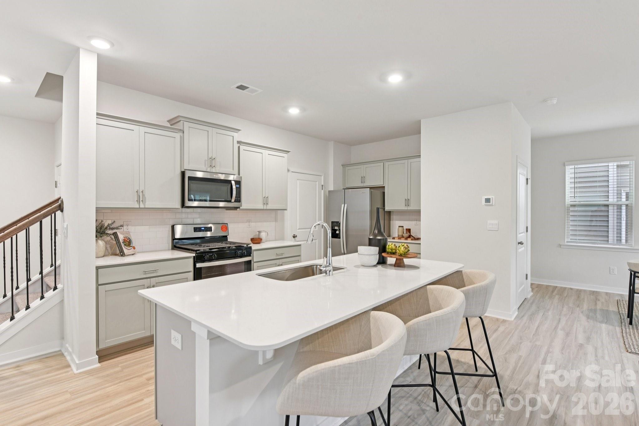 The Hamptons at Hickory - Residential