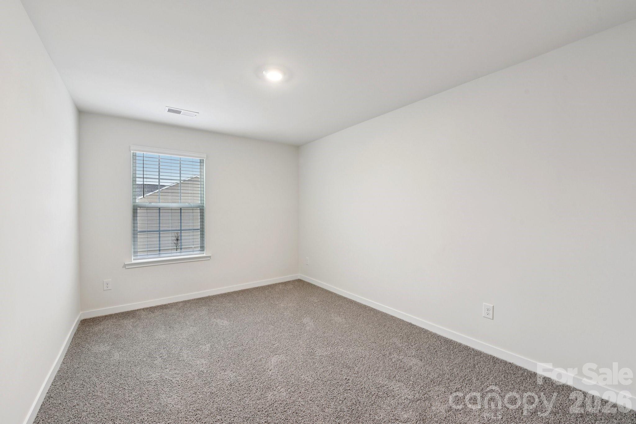 The Hamptons at Hickory - Residential