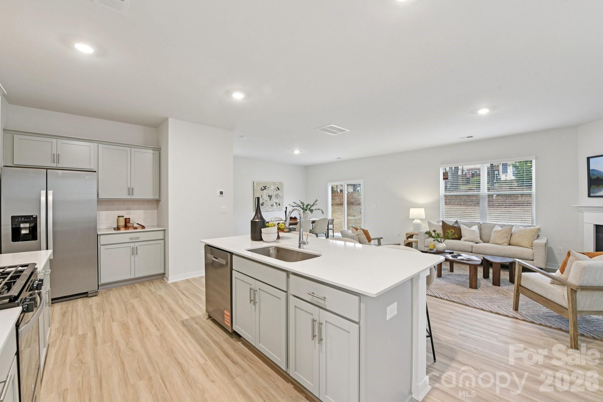 The Hamptons at Hickory - Residential