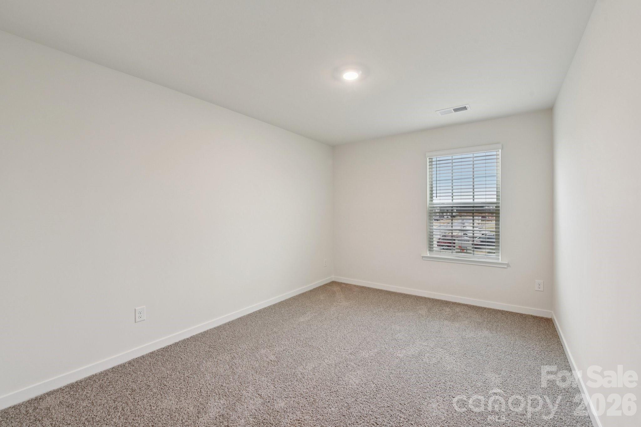 The Hamptons at Hickory - Residential