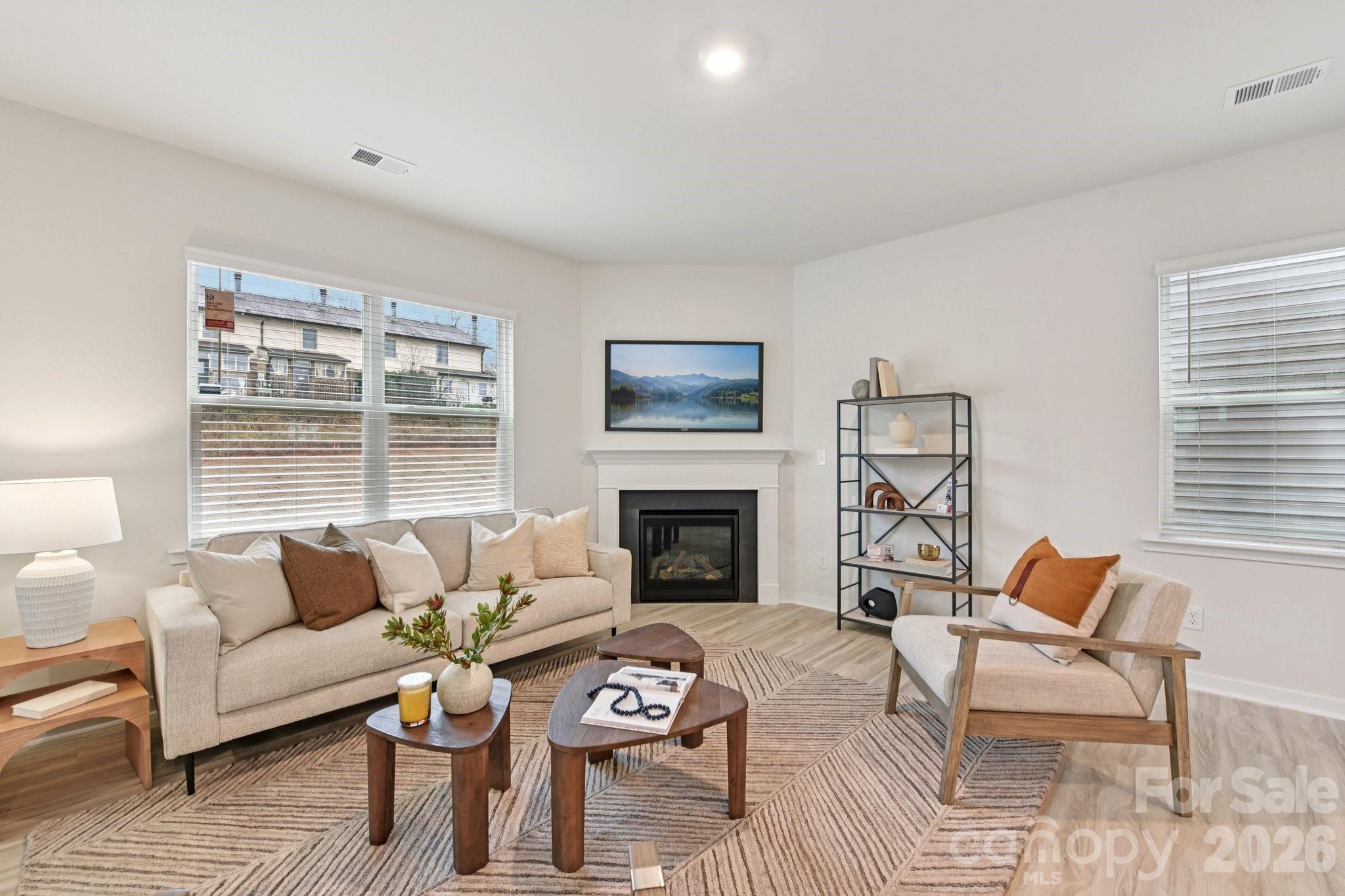 The Hamptons at Hickory - Residential