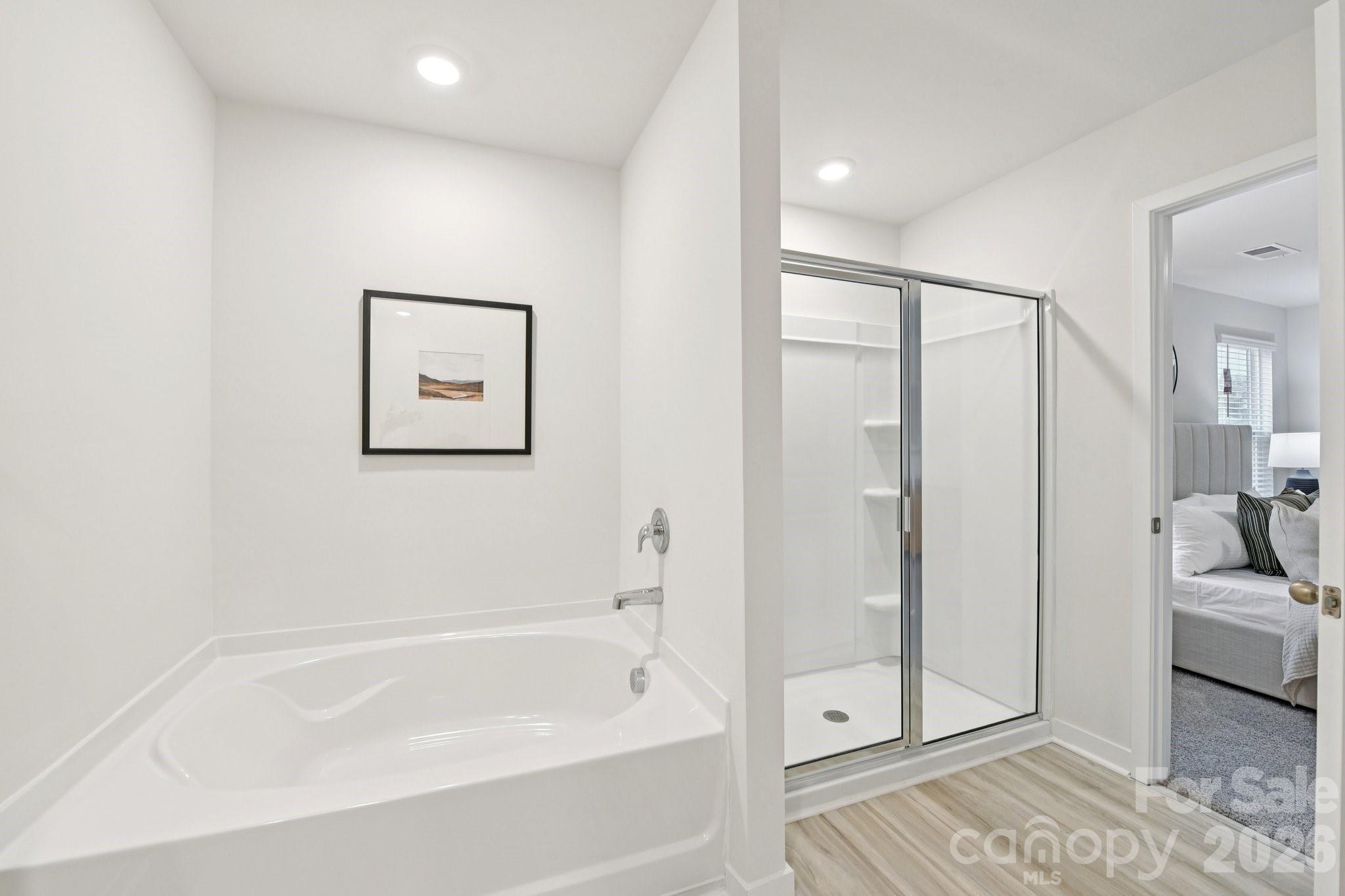 The Hamptons at Hickory - Residential