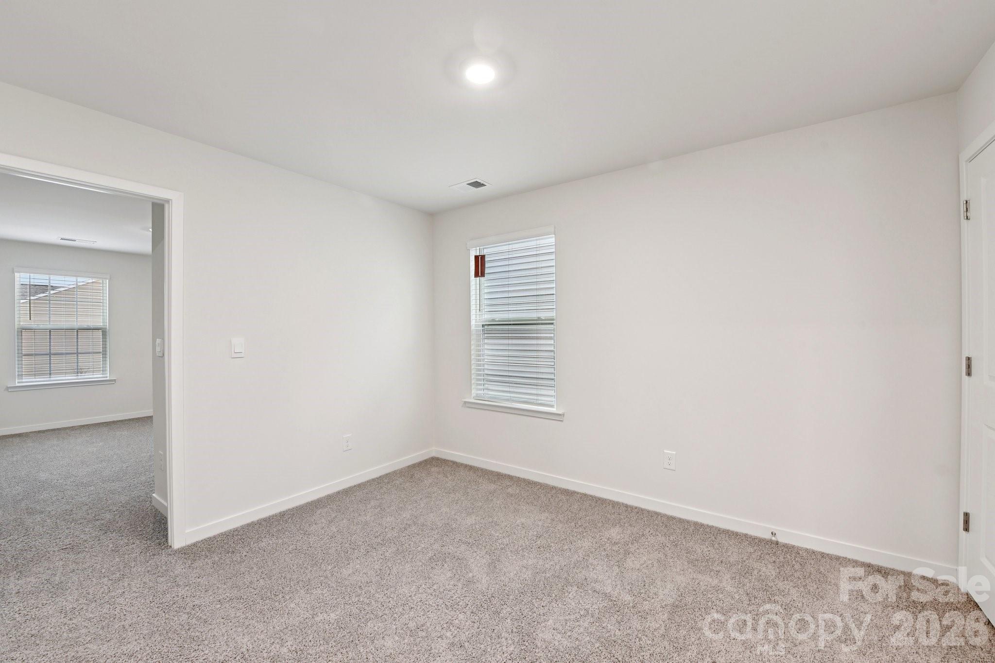 The Hamptons at Hickory - Residential