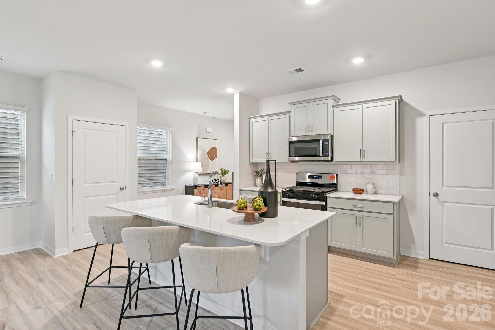 The Hamptons at Hickory - Residential