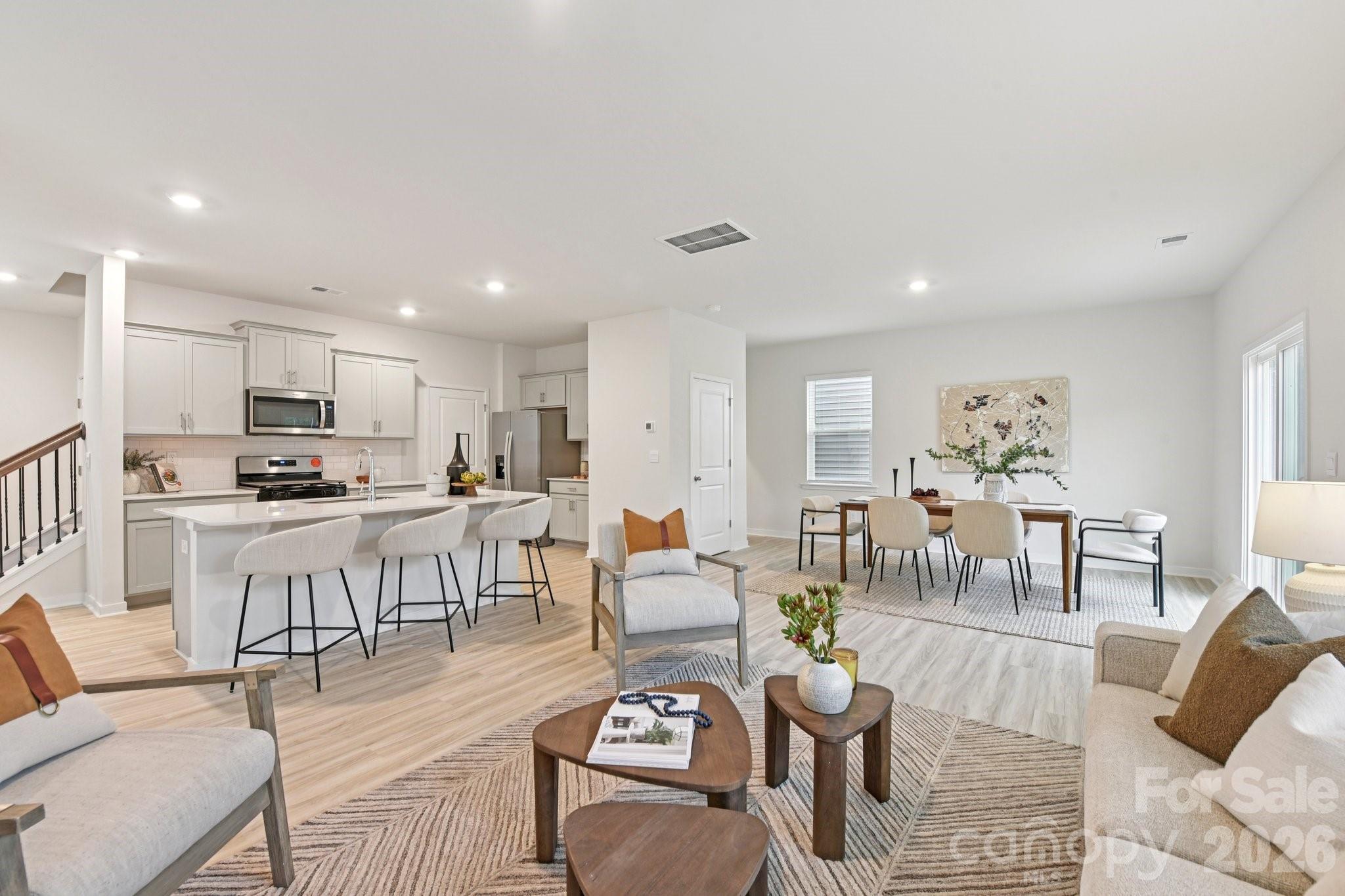 The Hamptons at Hickory - Residential