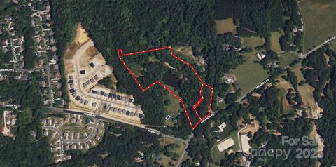 2835 & 2839 Miranda Road Charlotte NC 28216