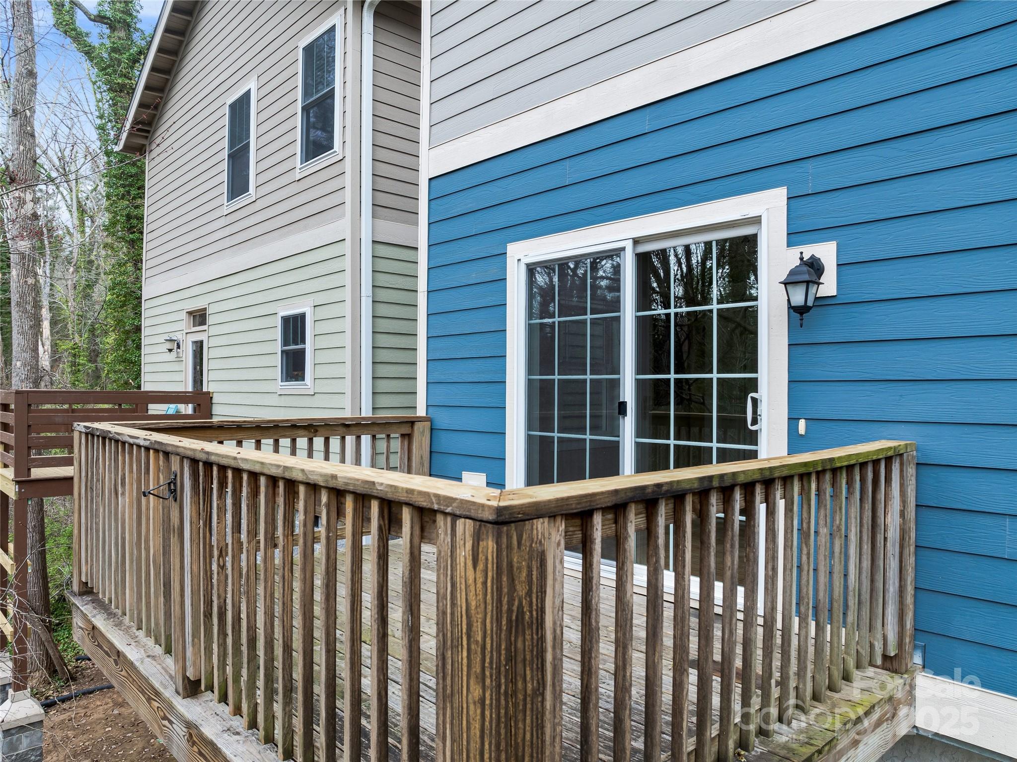 129 Aurora Drive 7