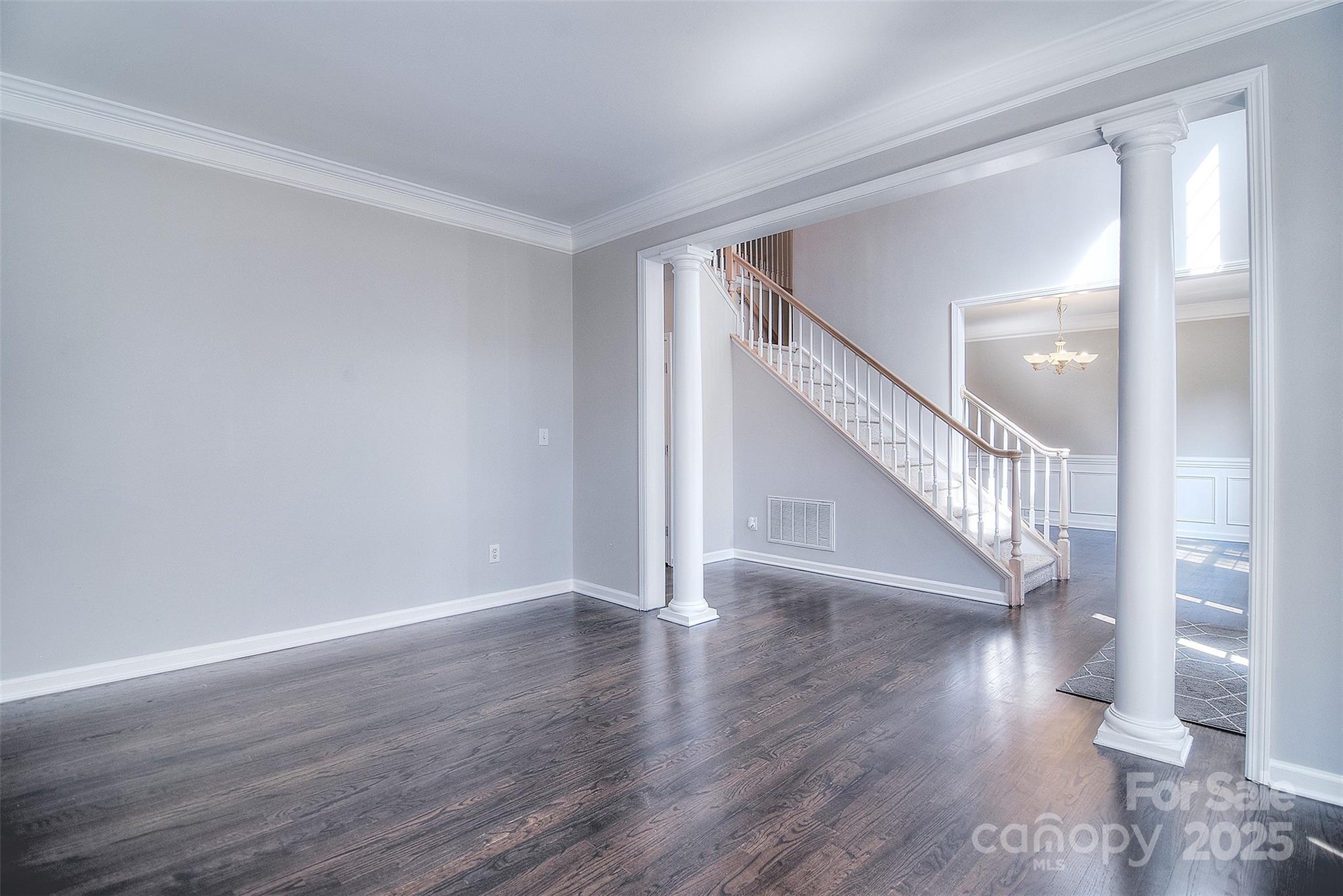 15964 Cumnor Lane