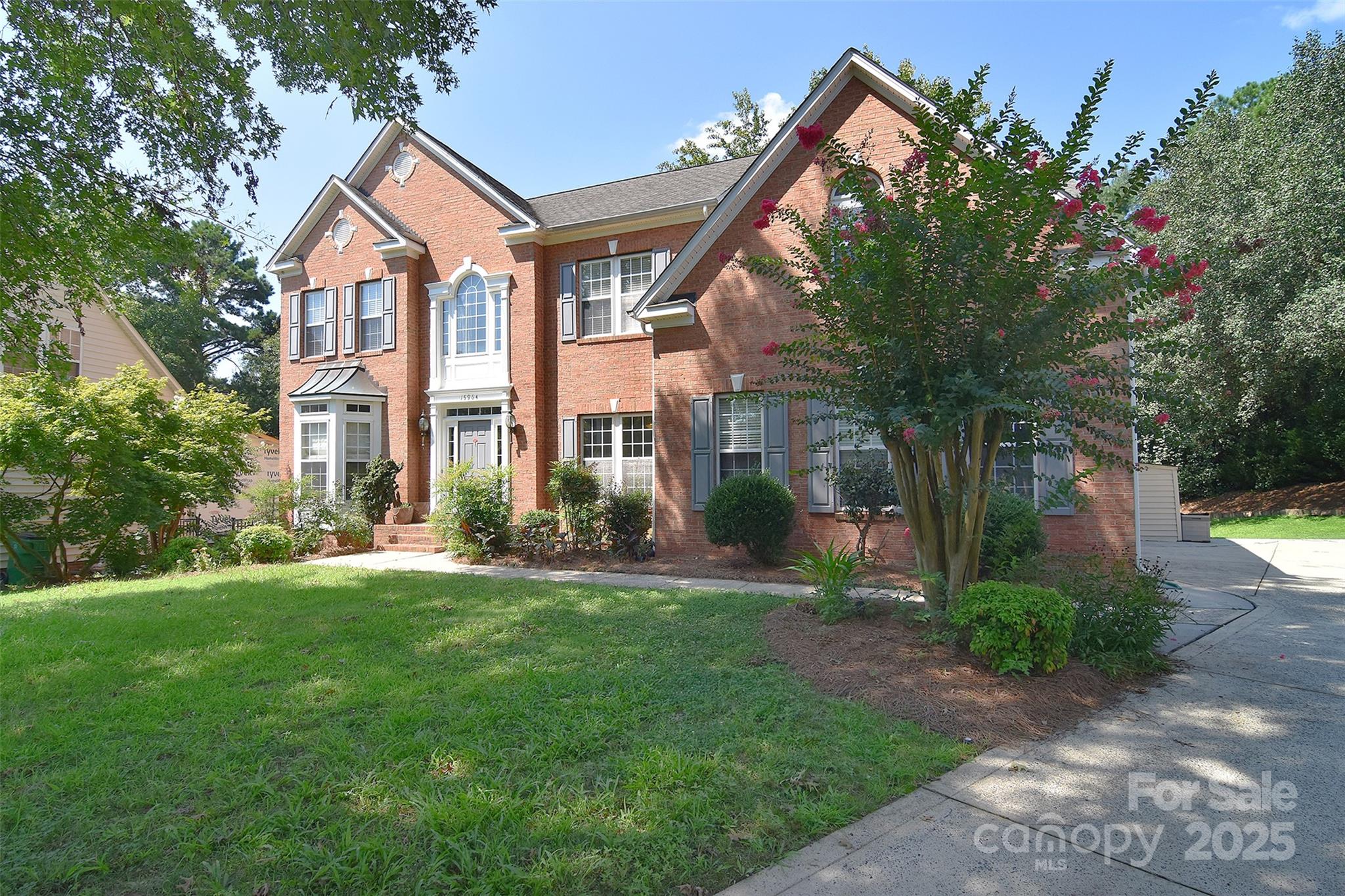 15964 Cumnor Lane