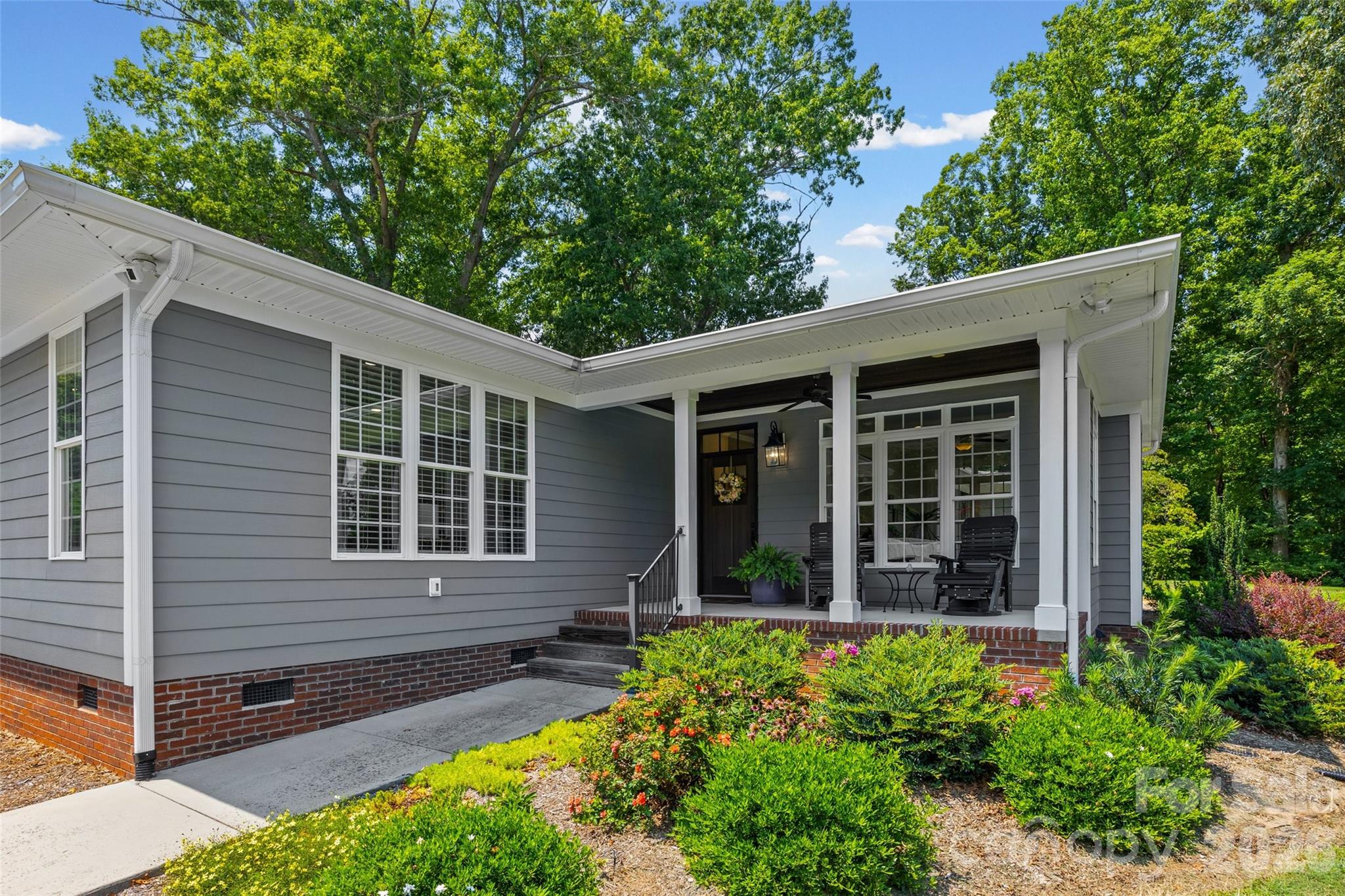 2106 Strawberry Road