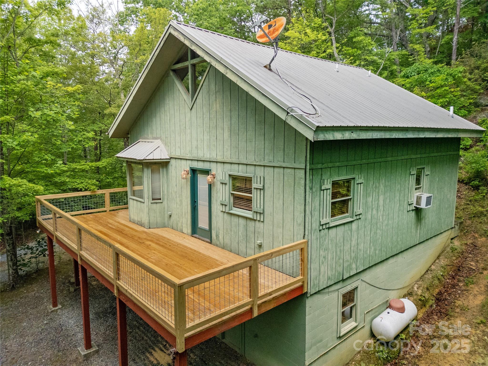 Round Mountain - Residential