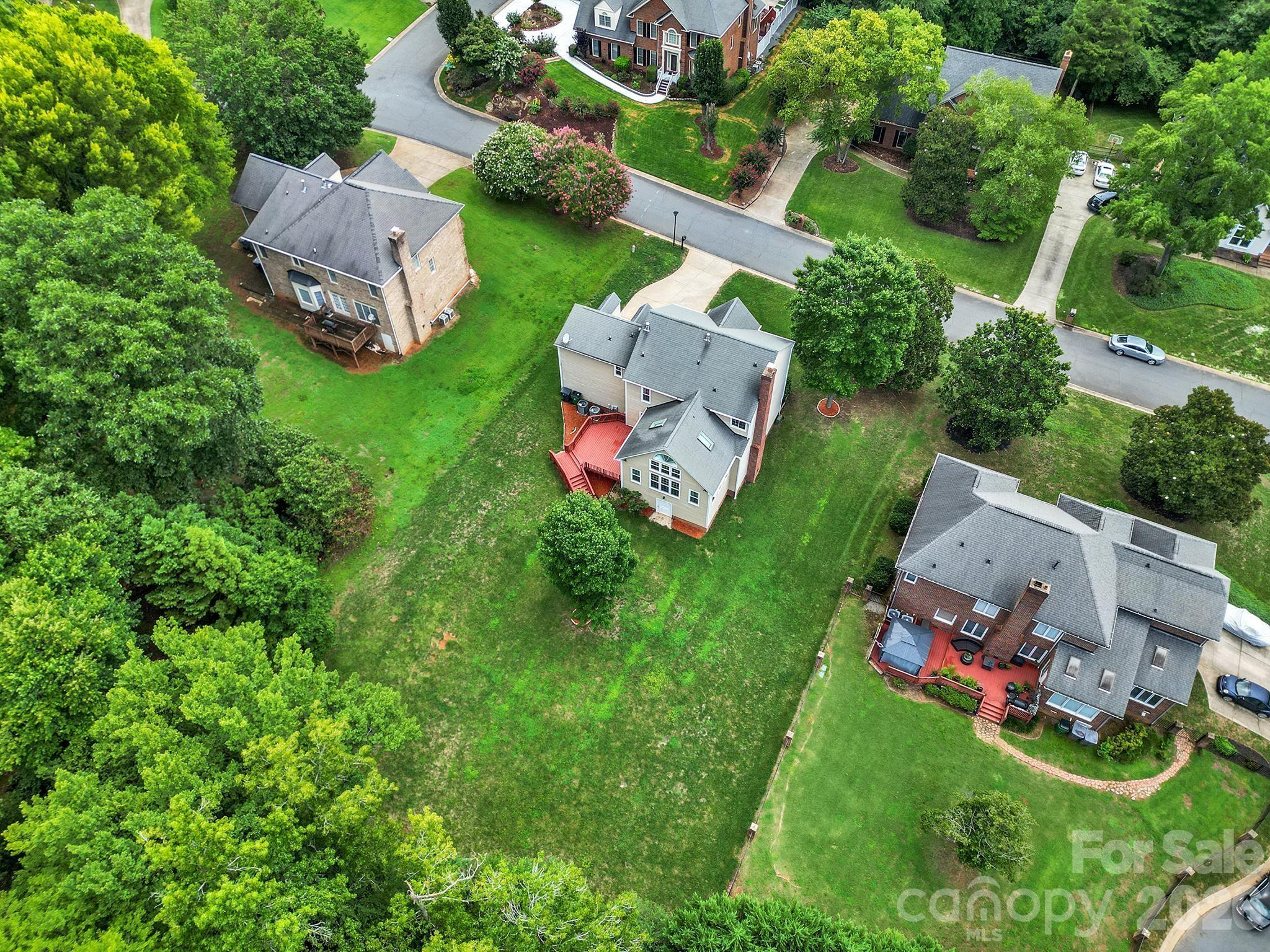 5709 Mallard Grove Road