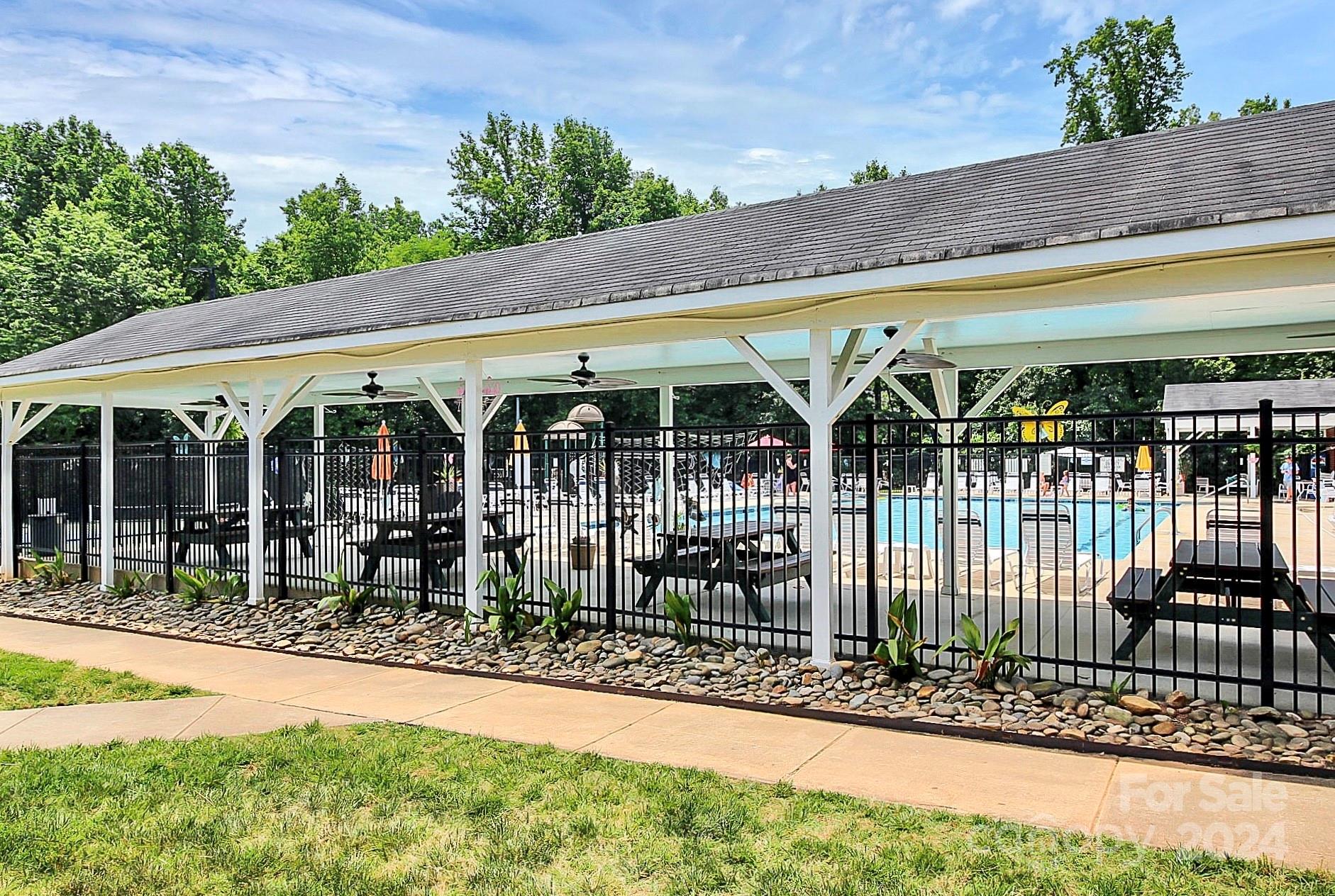 Knightsbridge - Residential