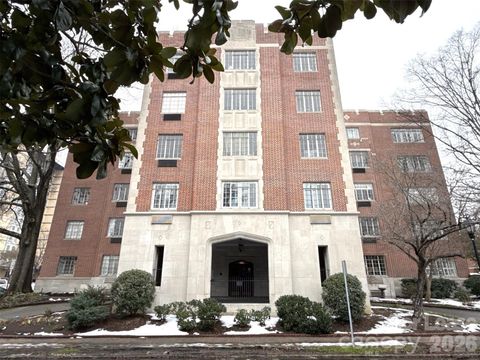 Photo of 301 W 10th Street #106, Charlotte, NC 28202 (MLS # 4343270)