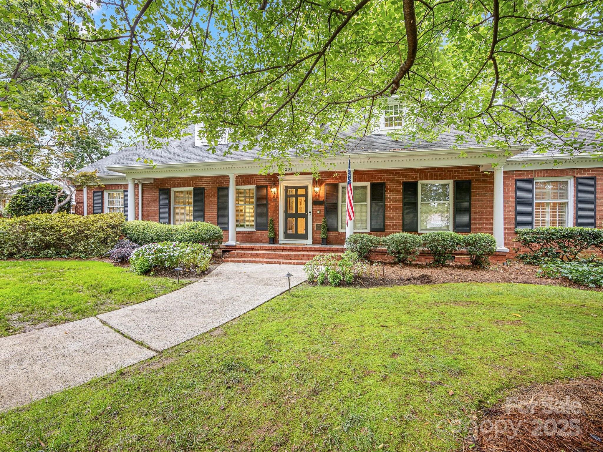 1201 Belgrave Place
