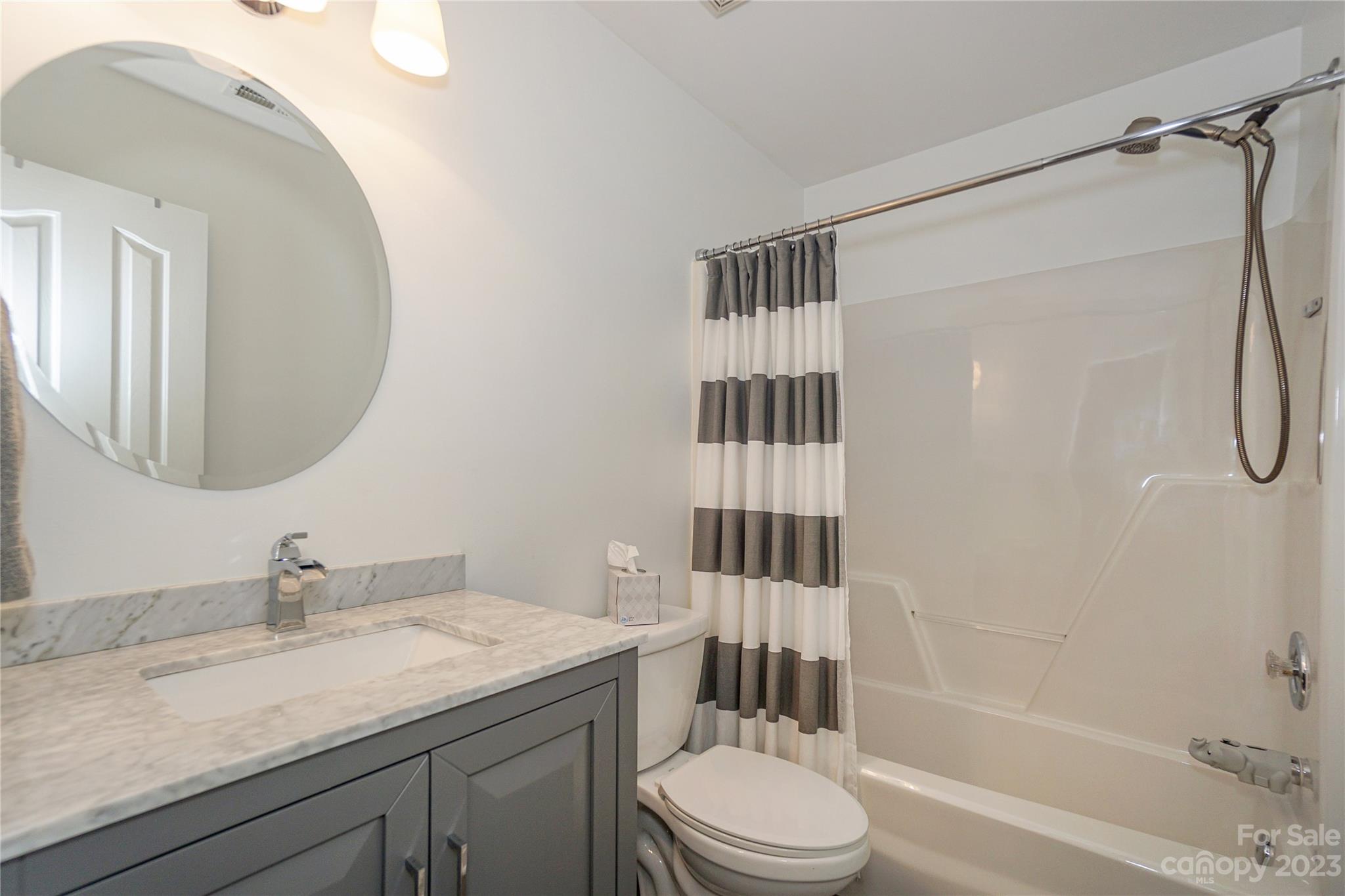 Davis Lake - Residential