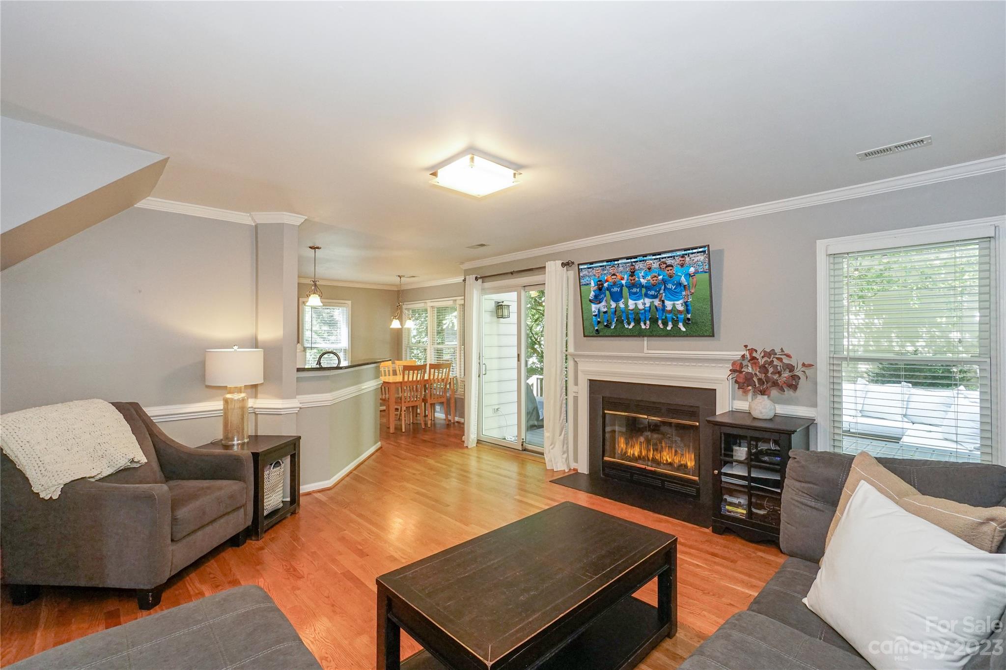 Davis Lake - Residential