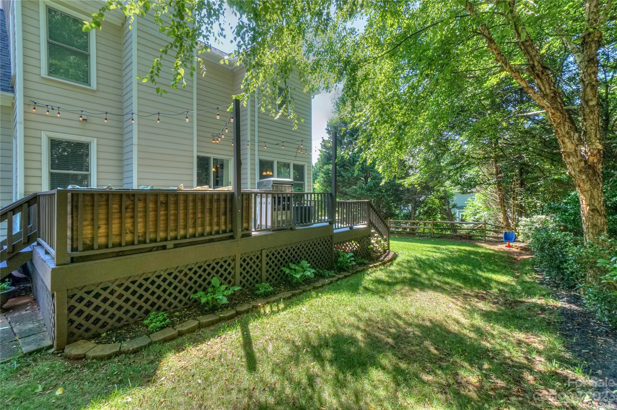 Davis Lake - Residential